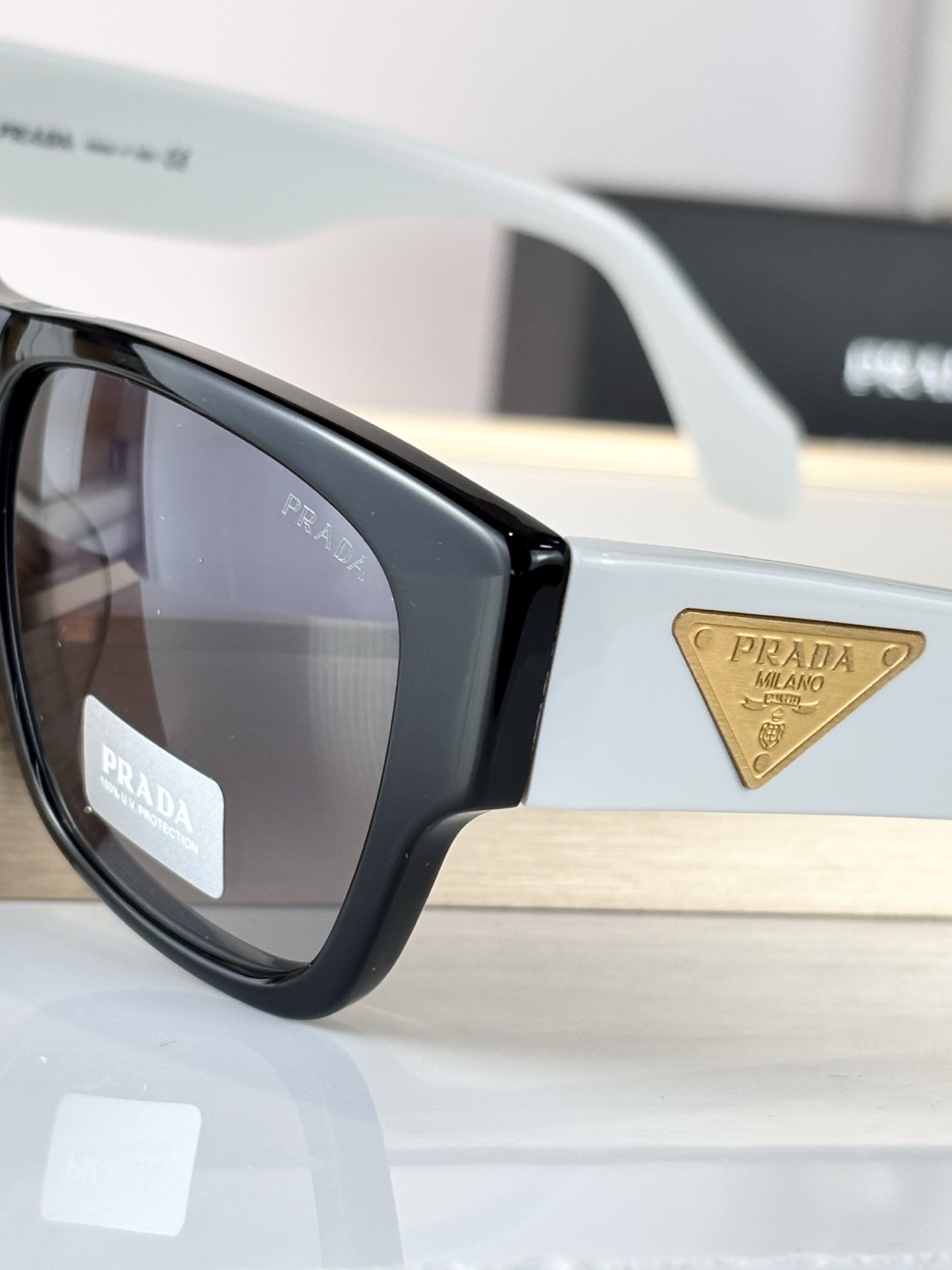 PRADAMODEL：SPR 82ZSSIZE：54口20-140