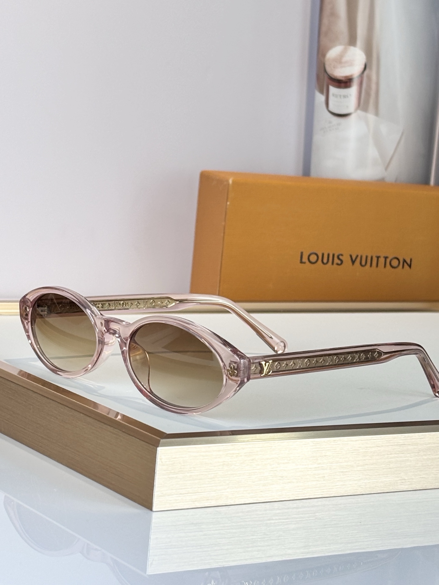 LOUIS VUITTONMOD：Z2979UOversizedSize：54口19 145