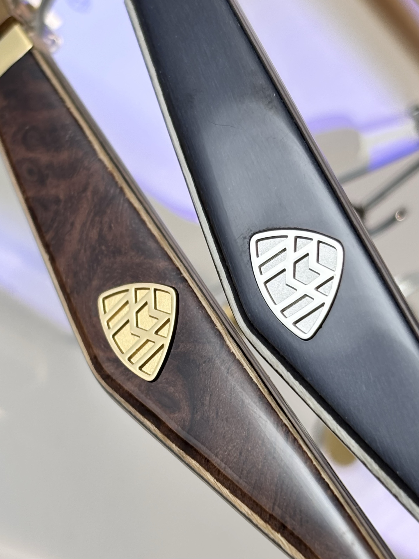 MAYBACH*MODEL：THE VISIONIST ISIZE：56口18-140