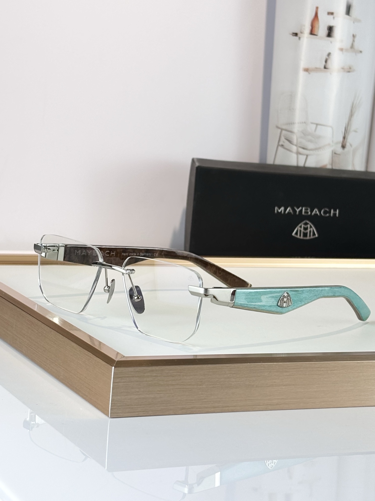 MAYBACH*MODEL：THE VISIONIST ISIZE：56口18-140