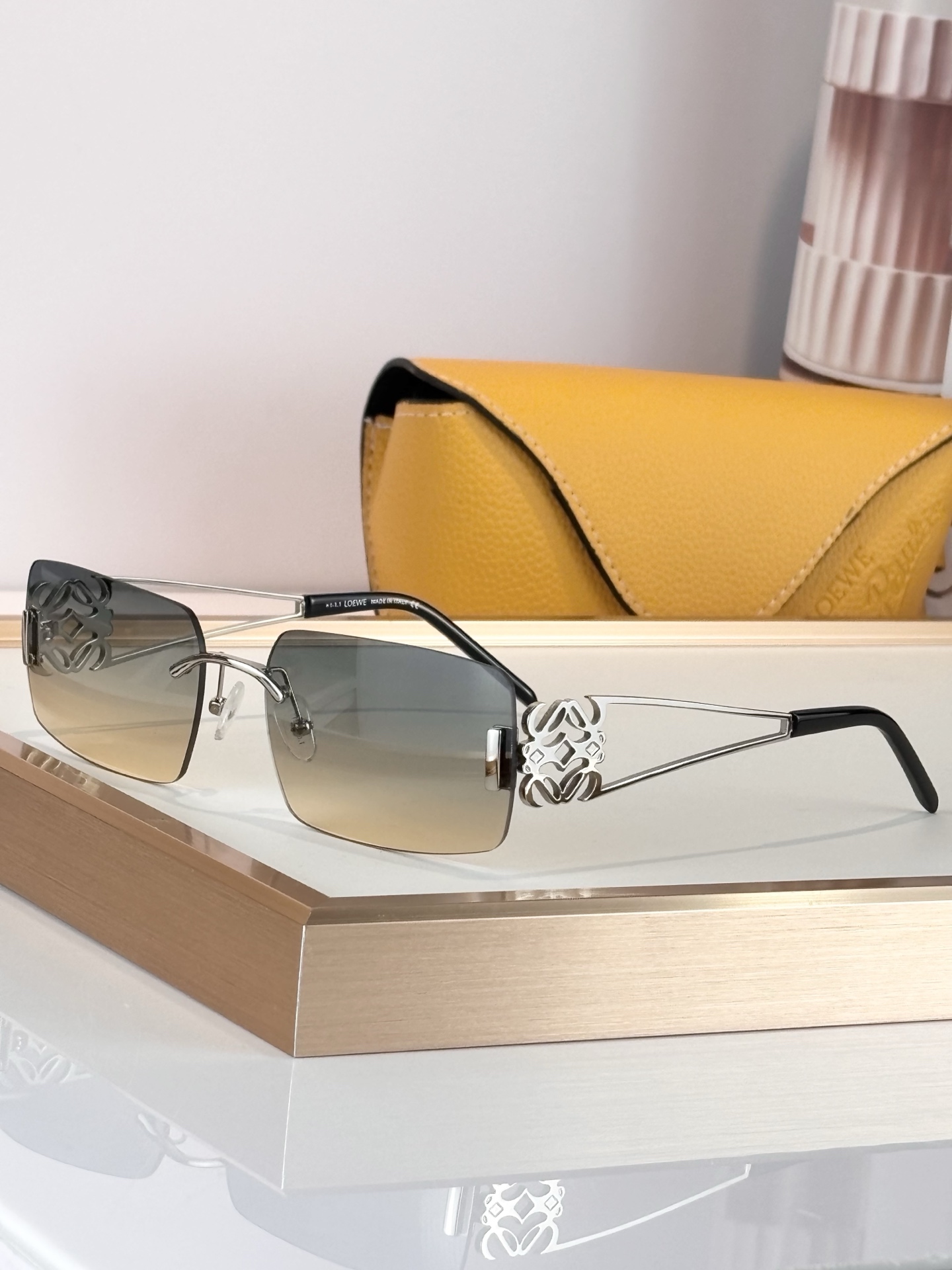 Loewe LOEWE