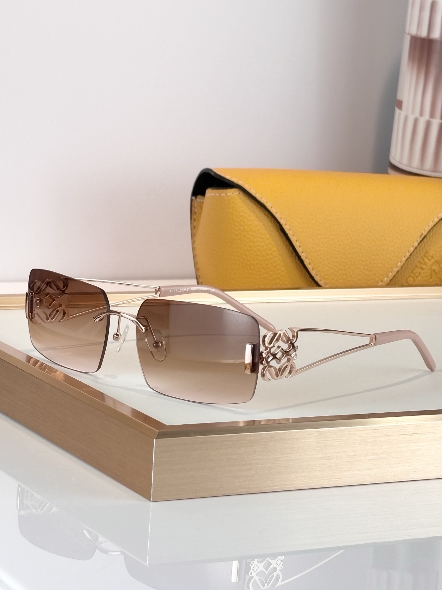 Loewe LOEWE