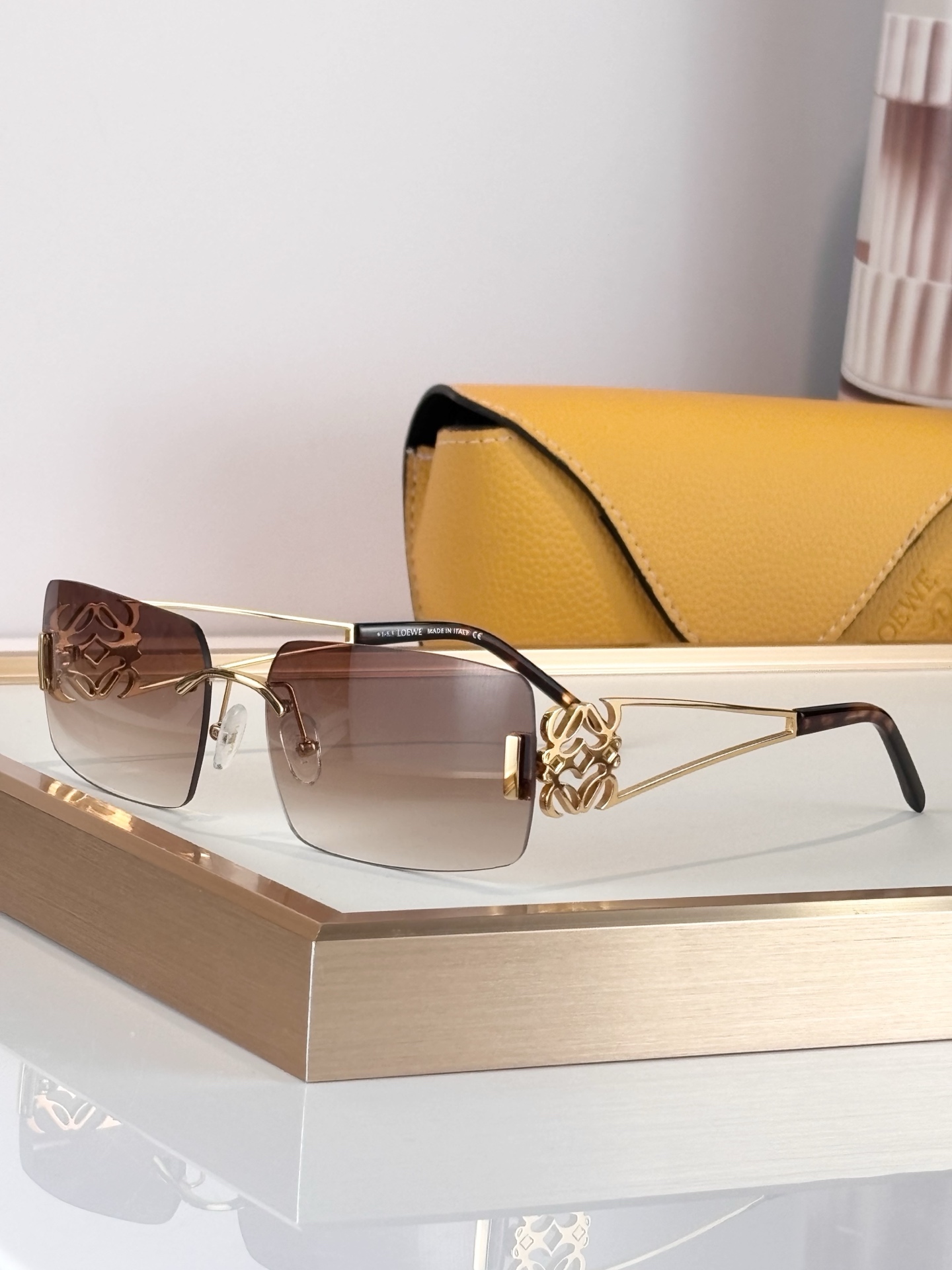 Loewe LOEWE