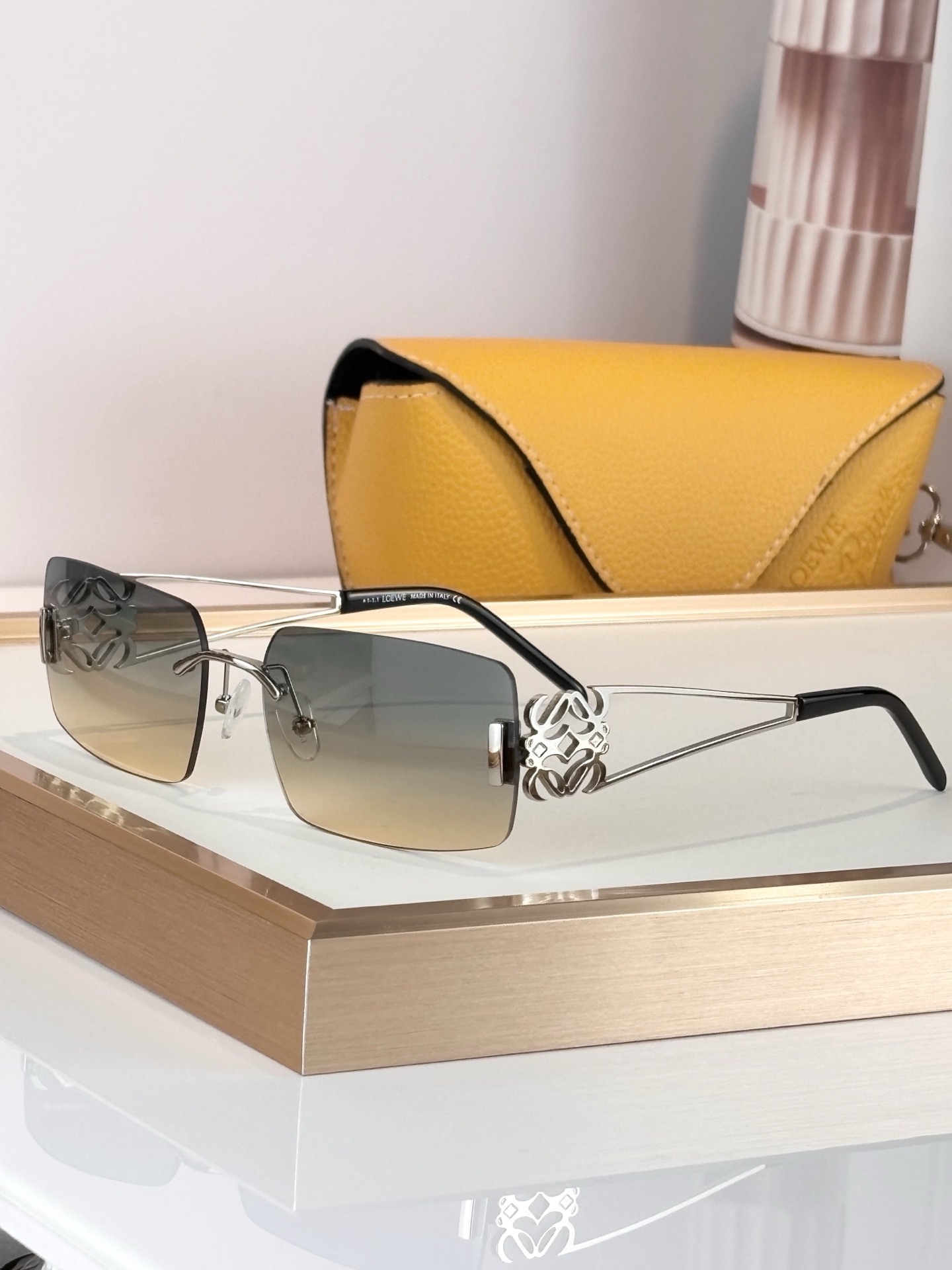 Loewe LOEWE
