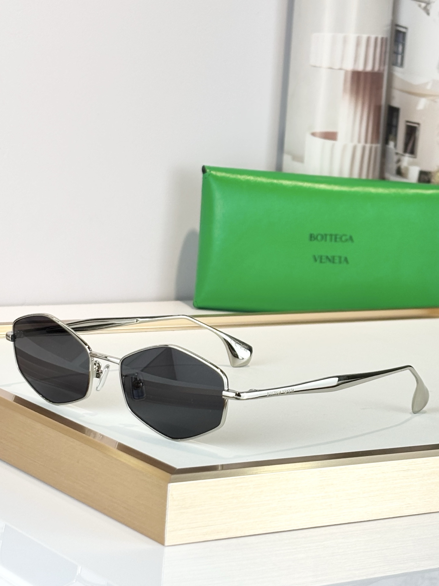 Bottega Venet*MODEL：BV40070USIZE：56口17-145