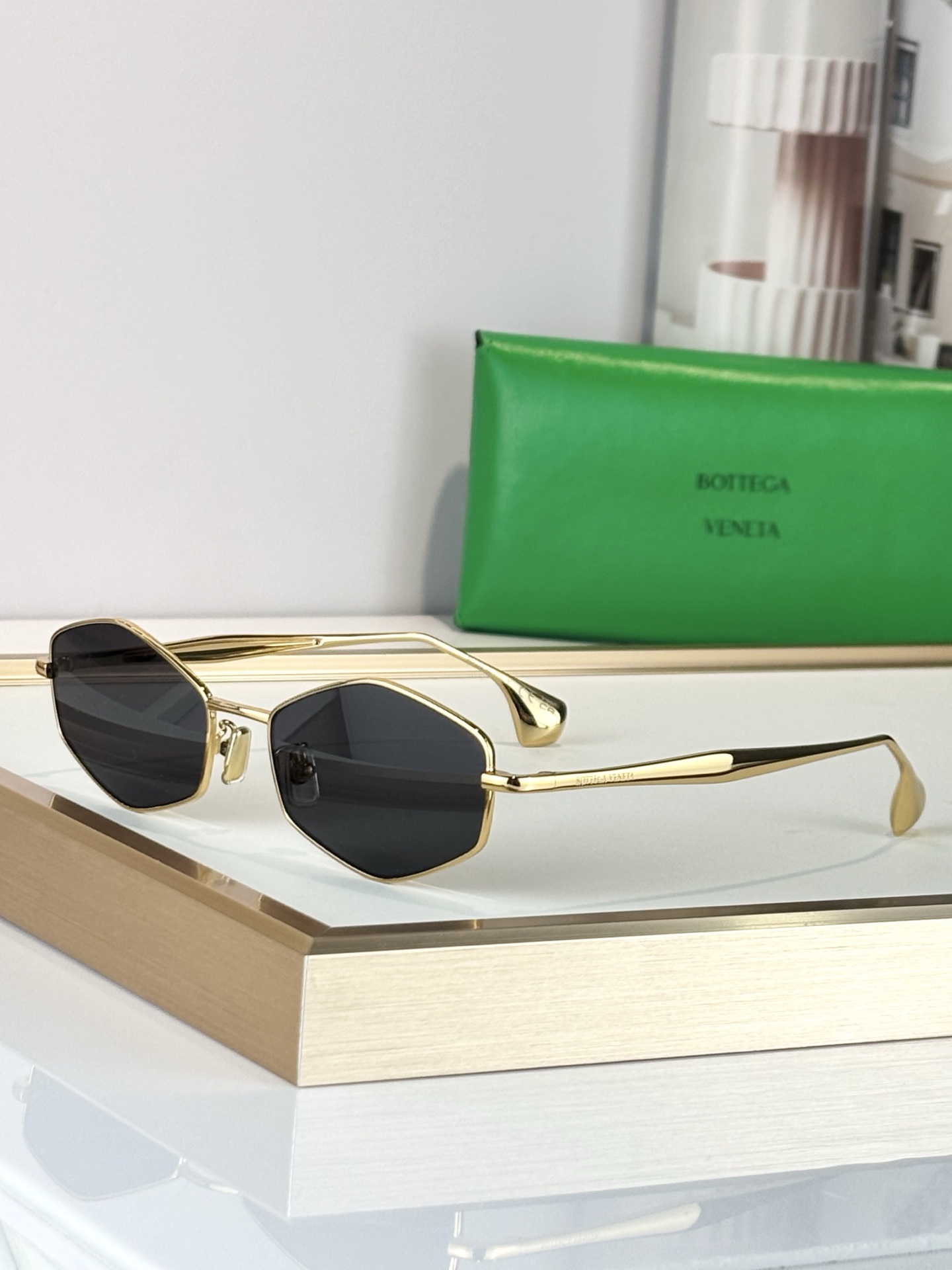 Bottega Venet*MODEL：BV40070USIZE：56口17-145