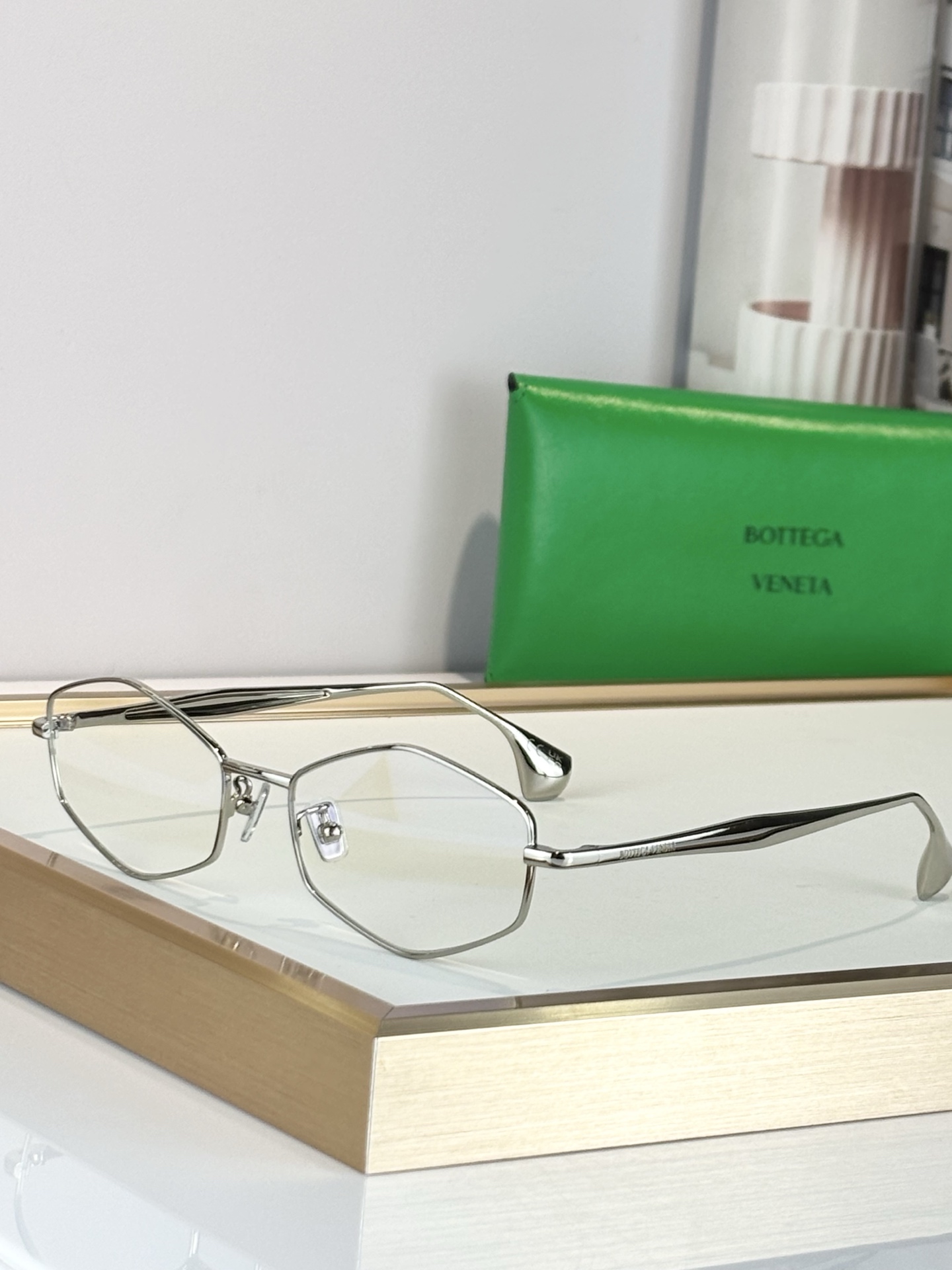 Bottega Venet*MODEL：BV40070USIZE：56口17-145