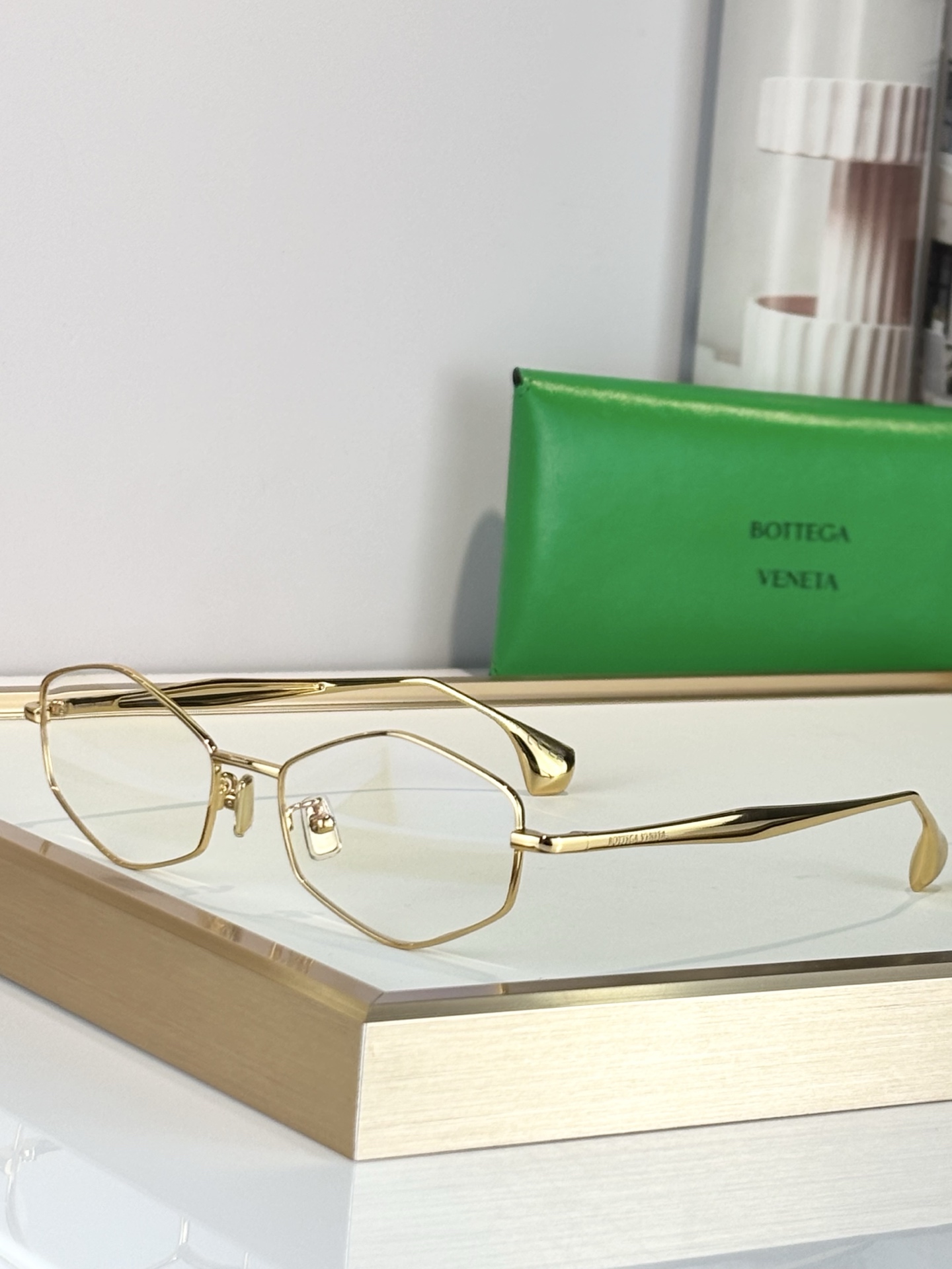 Bottega Venet*MODEL：BV40070USIZE：56口17-145