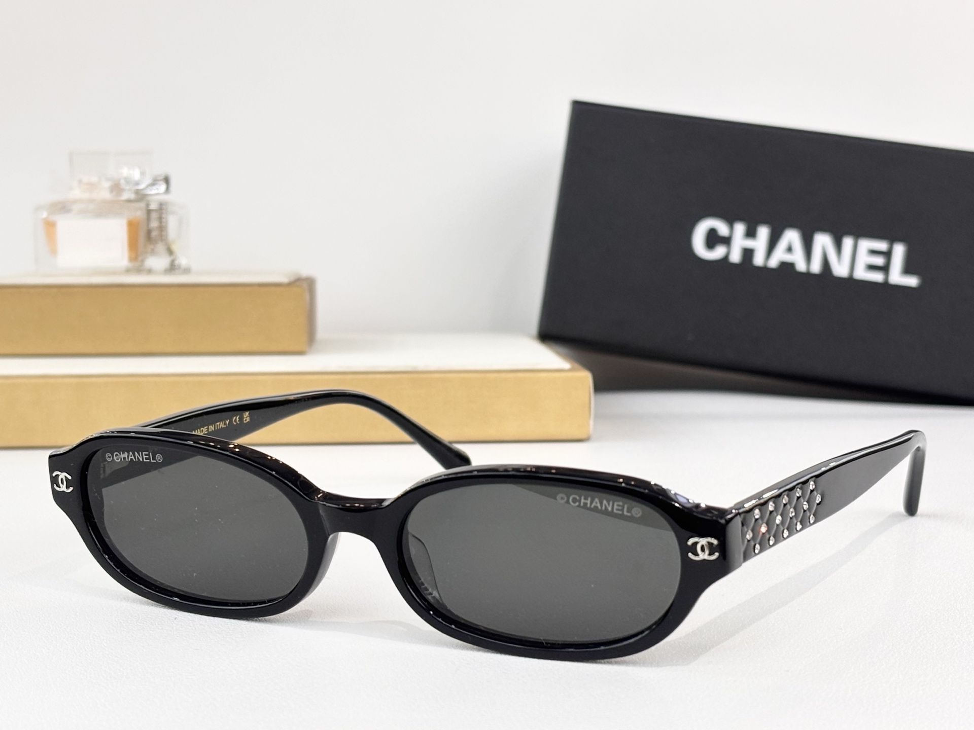 CHANE*MOD：5059-BSize：53口17 135