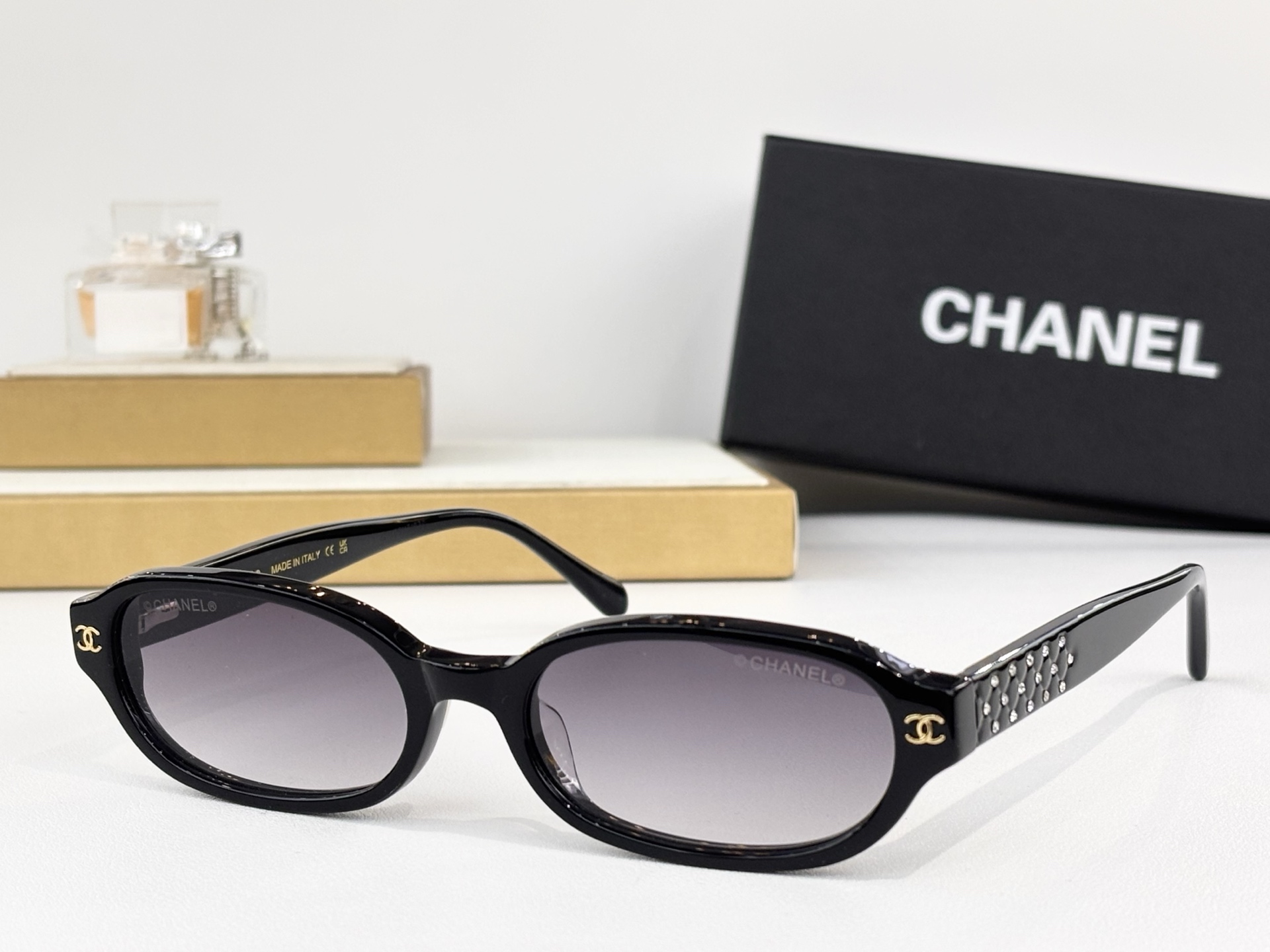 CHANE*MOD：5059-BSize：53口17 135