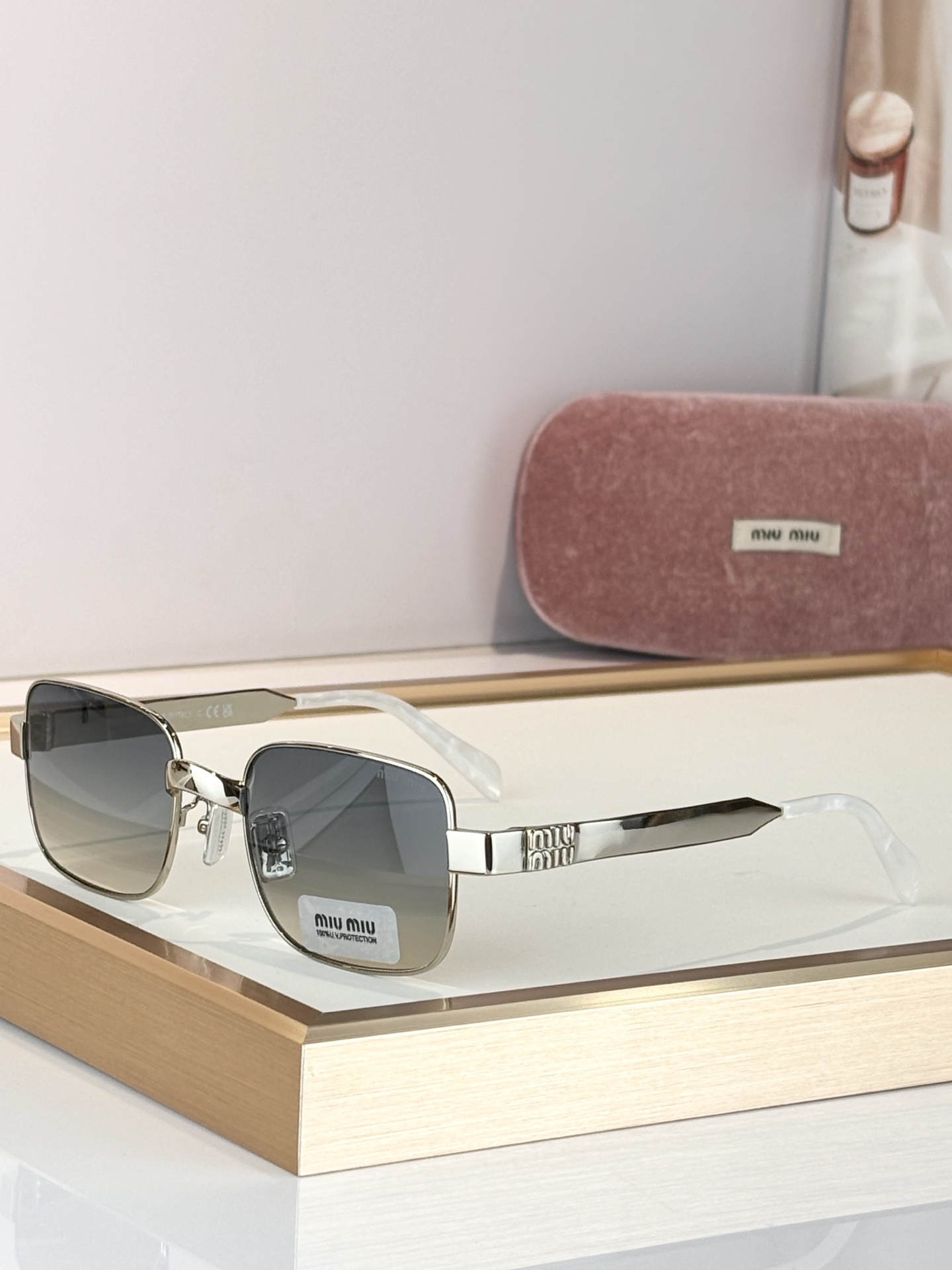 MIU MIUMODEL:MU B54SSIZE：52口22-135