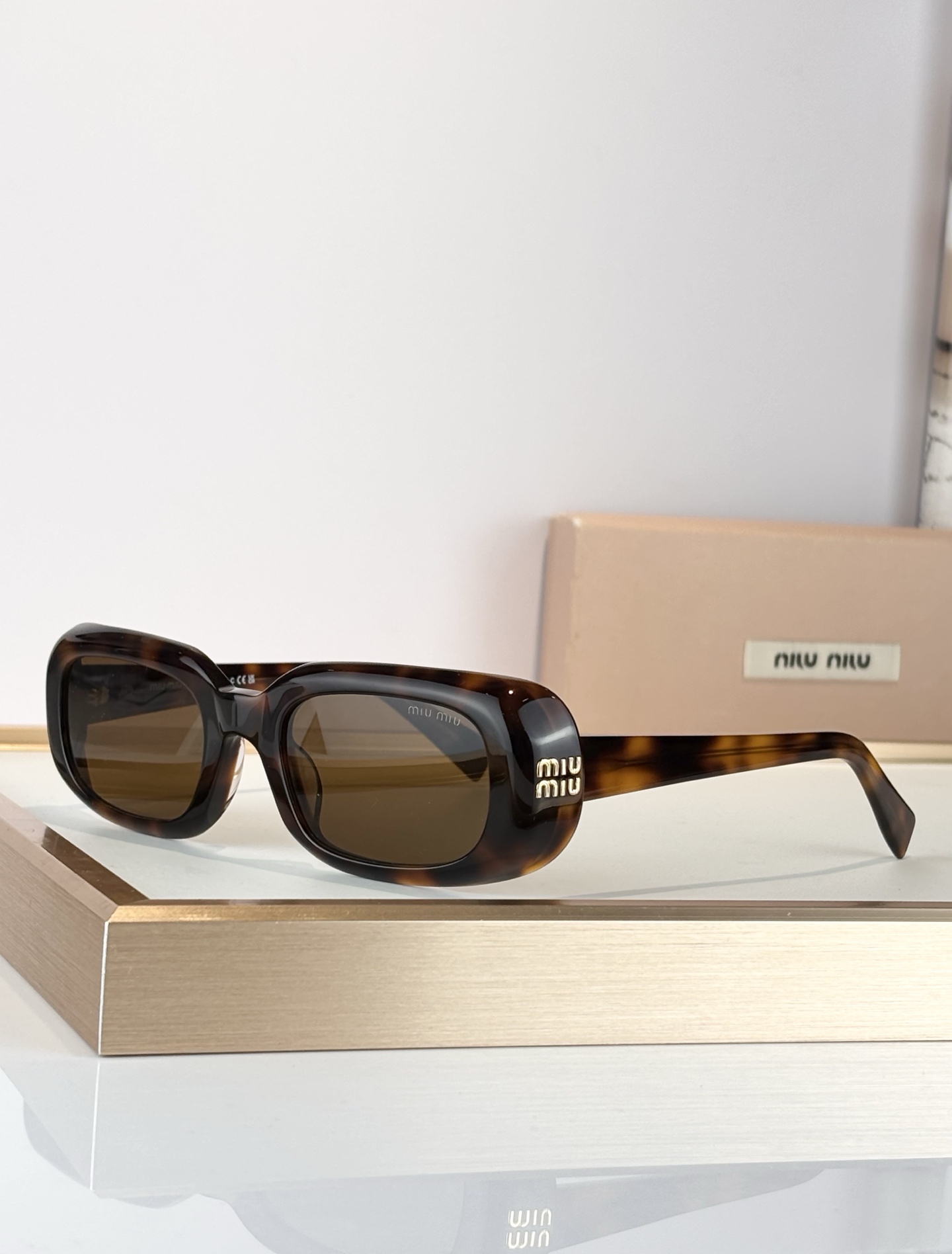 MIU MI*MOD：MU B13SSize：54口22 140