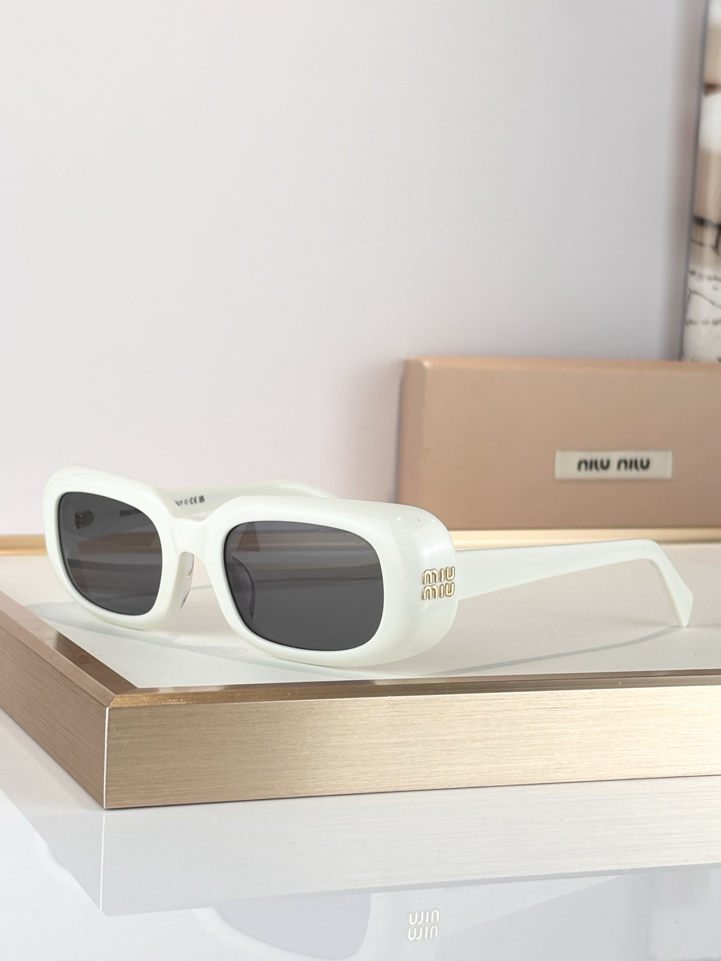MIU MI*MOD：MU B13SSize：54口22 140