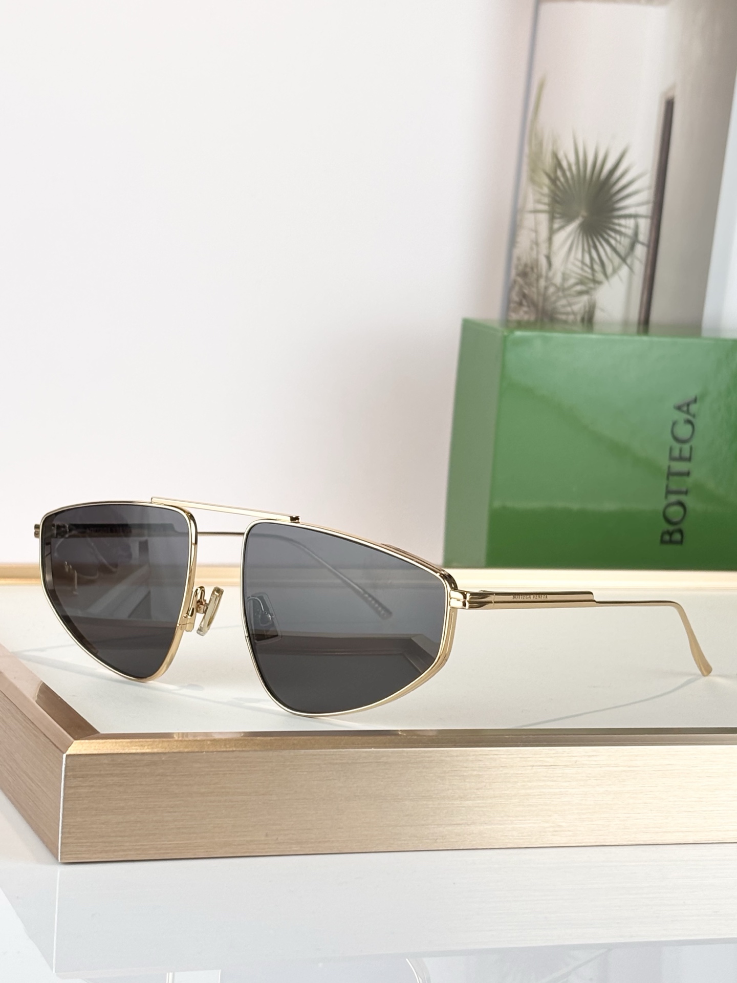 Bottega Venet*Mod：BV1466SSize：59口19-140🌹