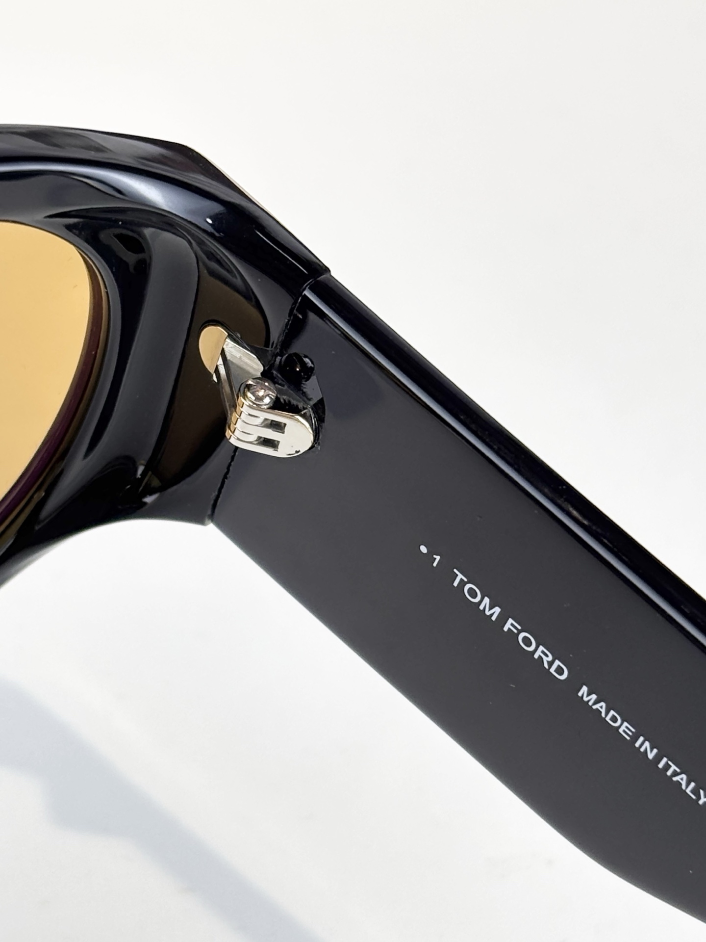 Tom Ford TOM FORD