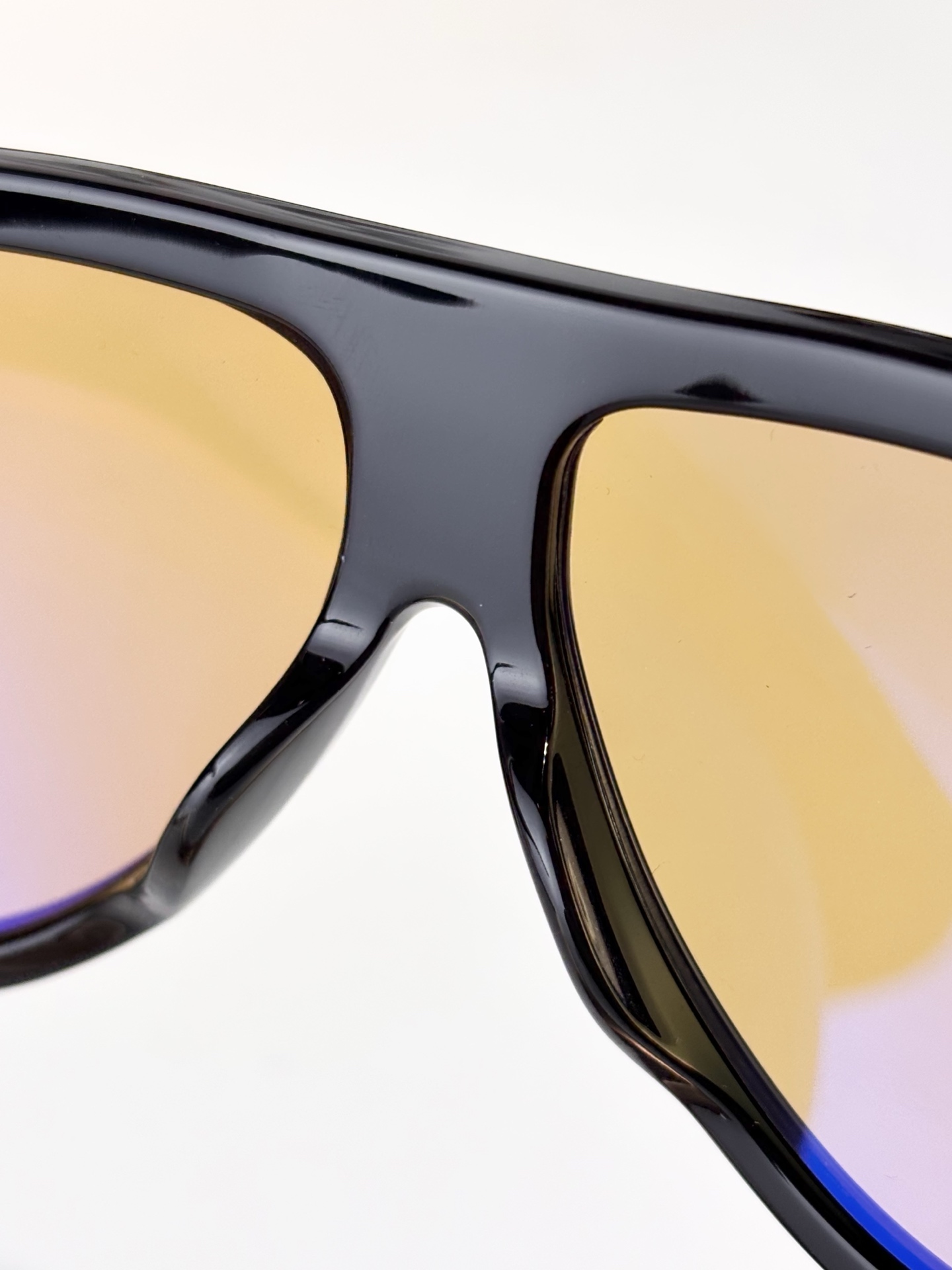 Tom Ford TOM FORD