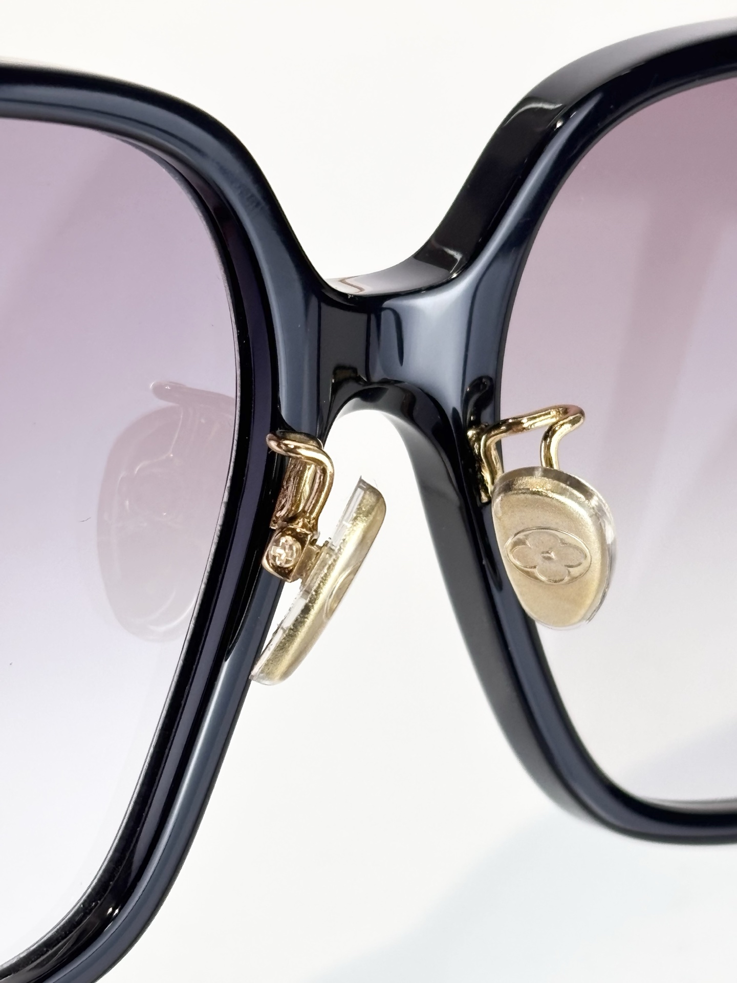 LOUIS VUITTO*MODEL：Z3044ESIZE：56口16-145