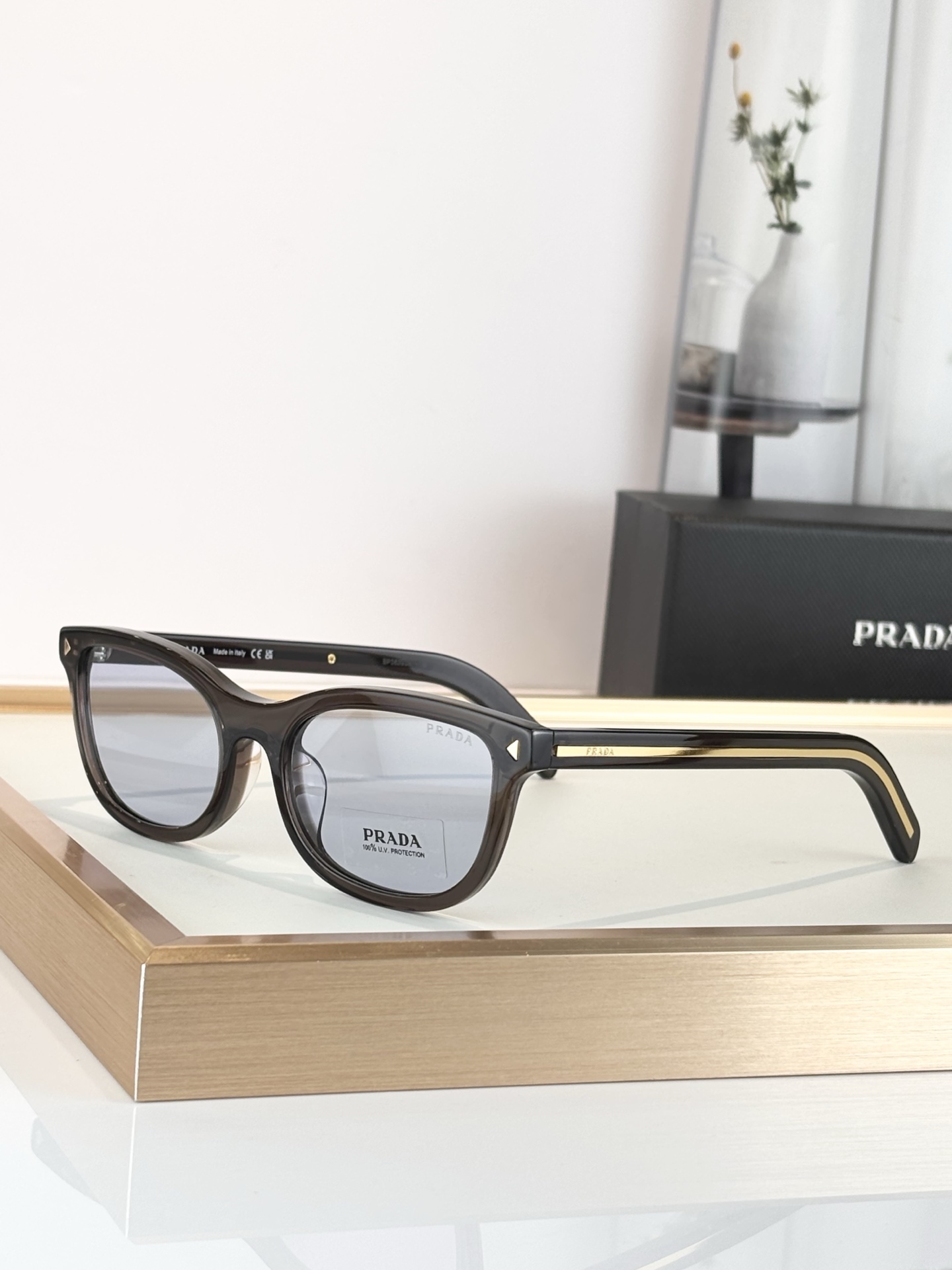 PRADAMOD：PR D01VUSize：52口20 145