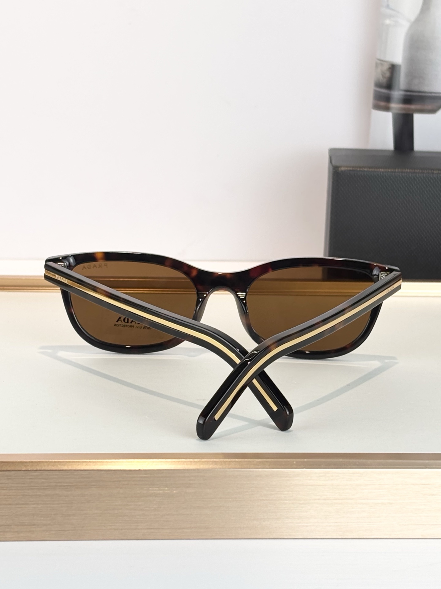 PRADAMOD：PR D01VUSize：52口20 145