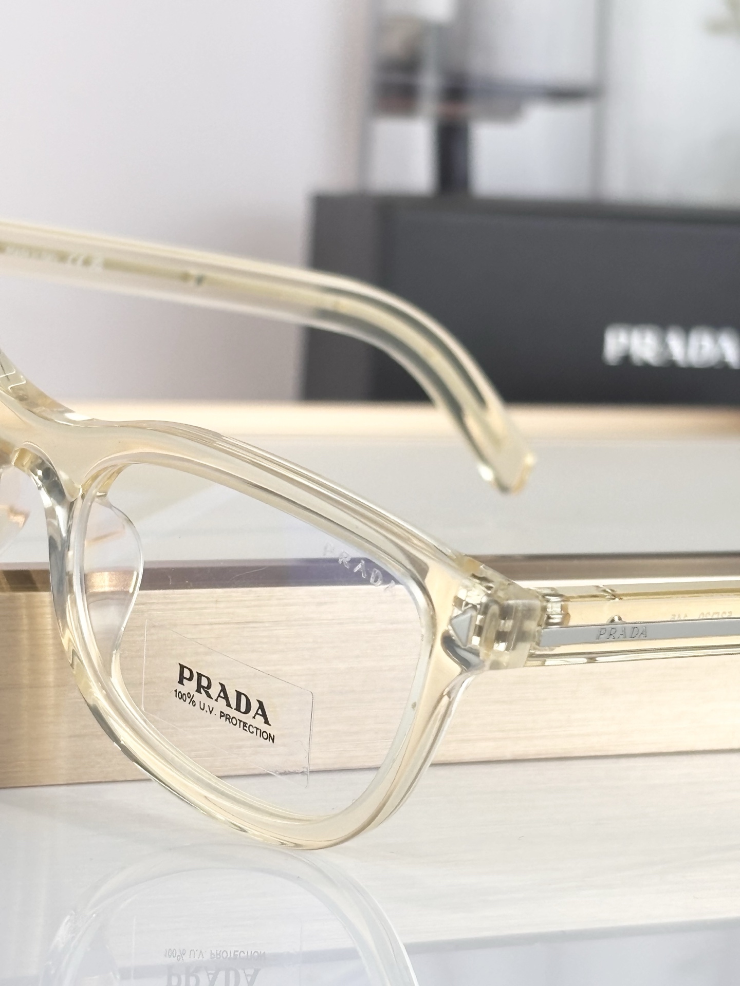 PRADAMOD：PR D01VUSize：52口20 145