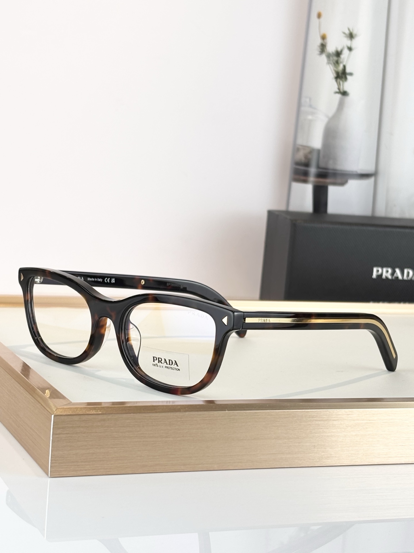PRADAMOD：PR D01VUSize：52口20 145