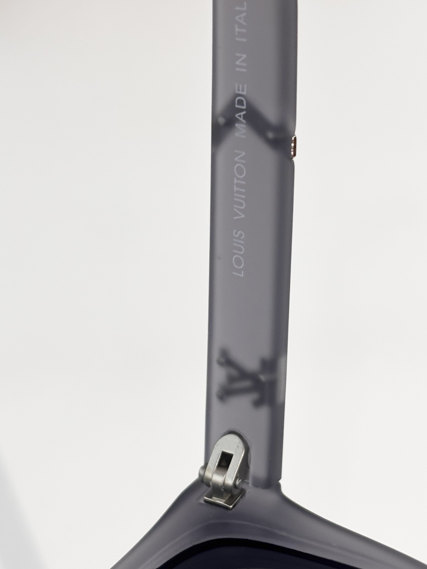 LOUIS VUITTO*MODEL：5112 C3SIZE：50口19-148