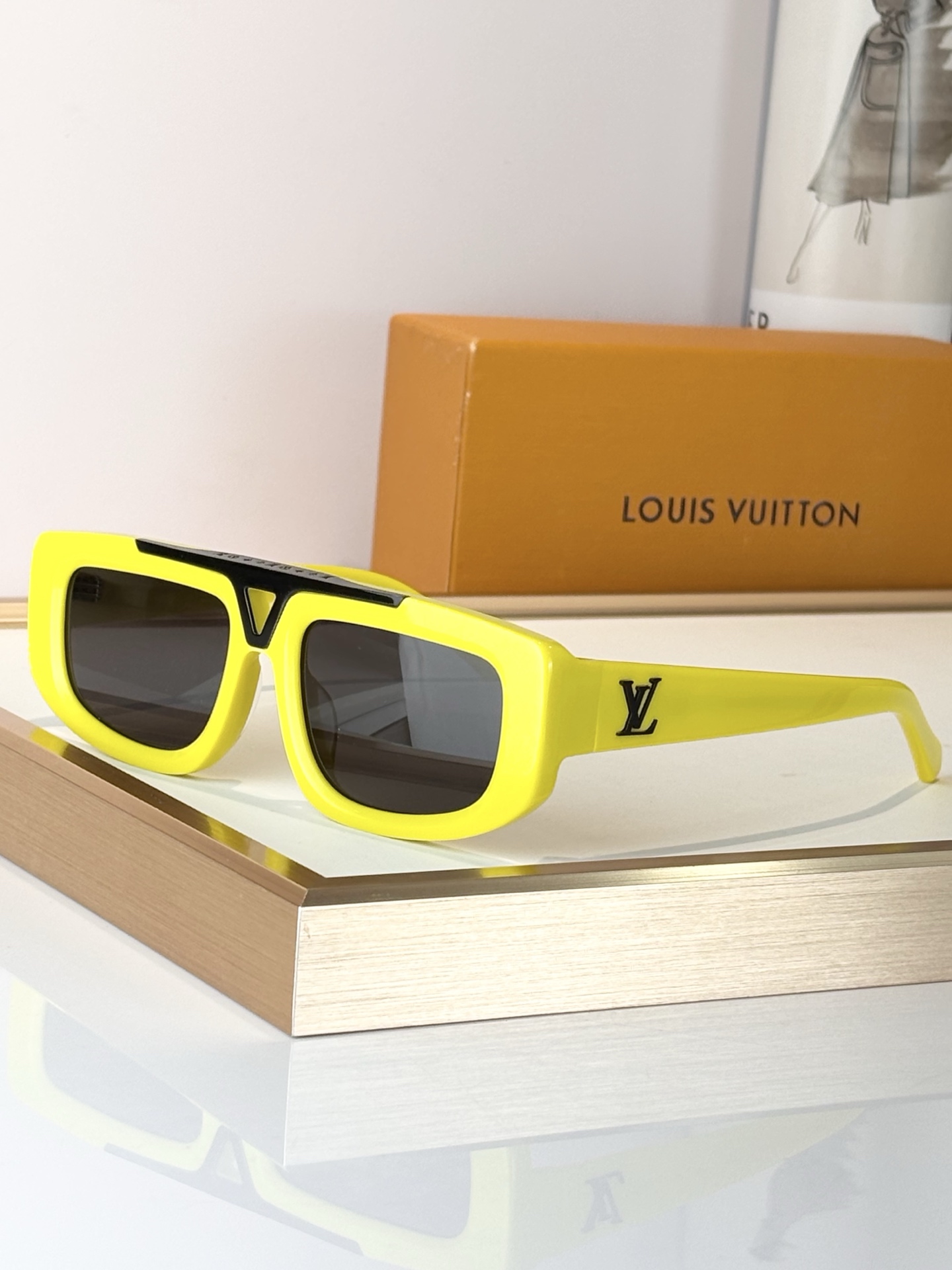 LOUIS VUITTO* MOD:Z1954UZ1950UZ1953UZ1952U Z1956UZ19