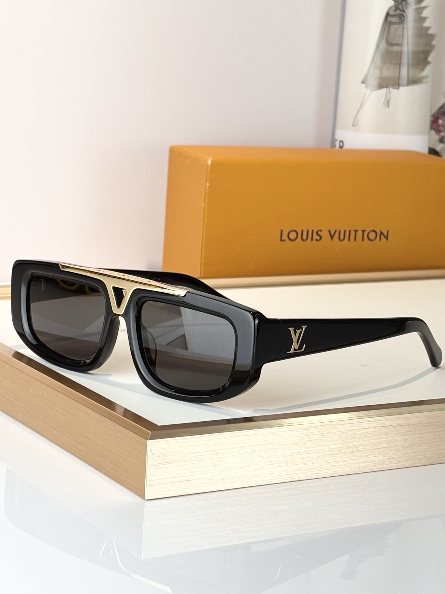 LOUIS VUITTO* MOD:Z1954UZ1950UZ1953UZ1952U Z1956UZ19