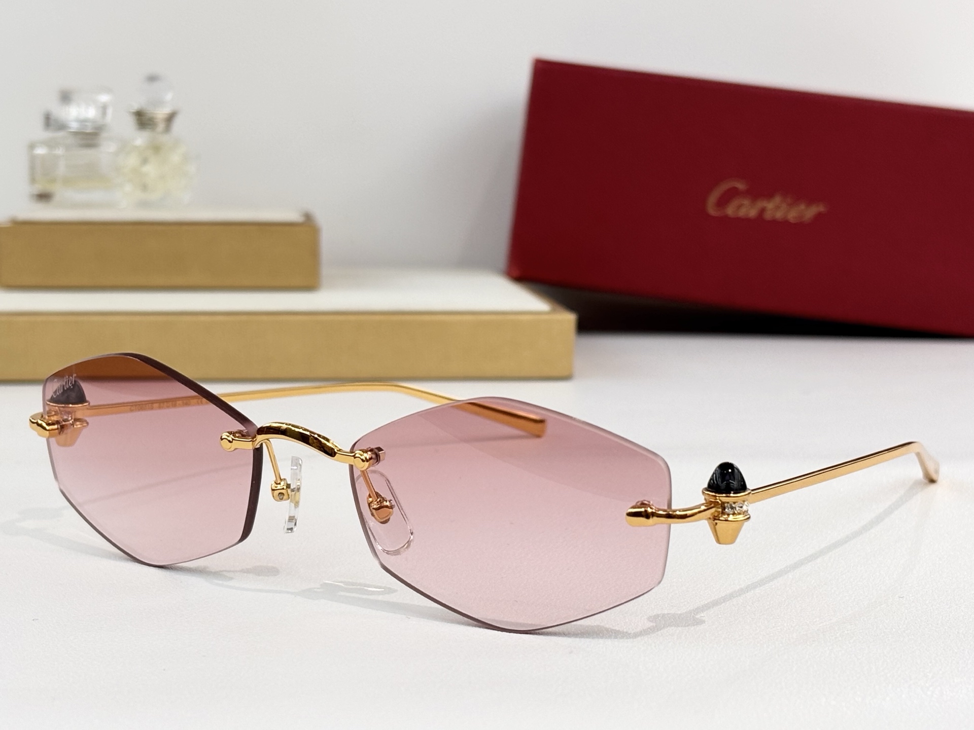 CartierMOD：CT0651SSize：57口18 140