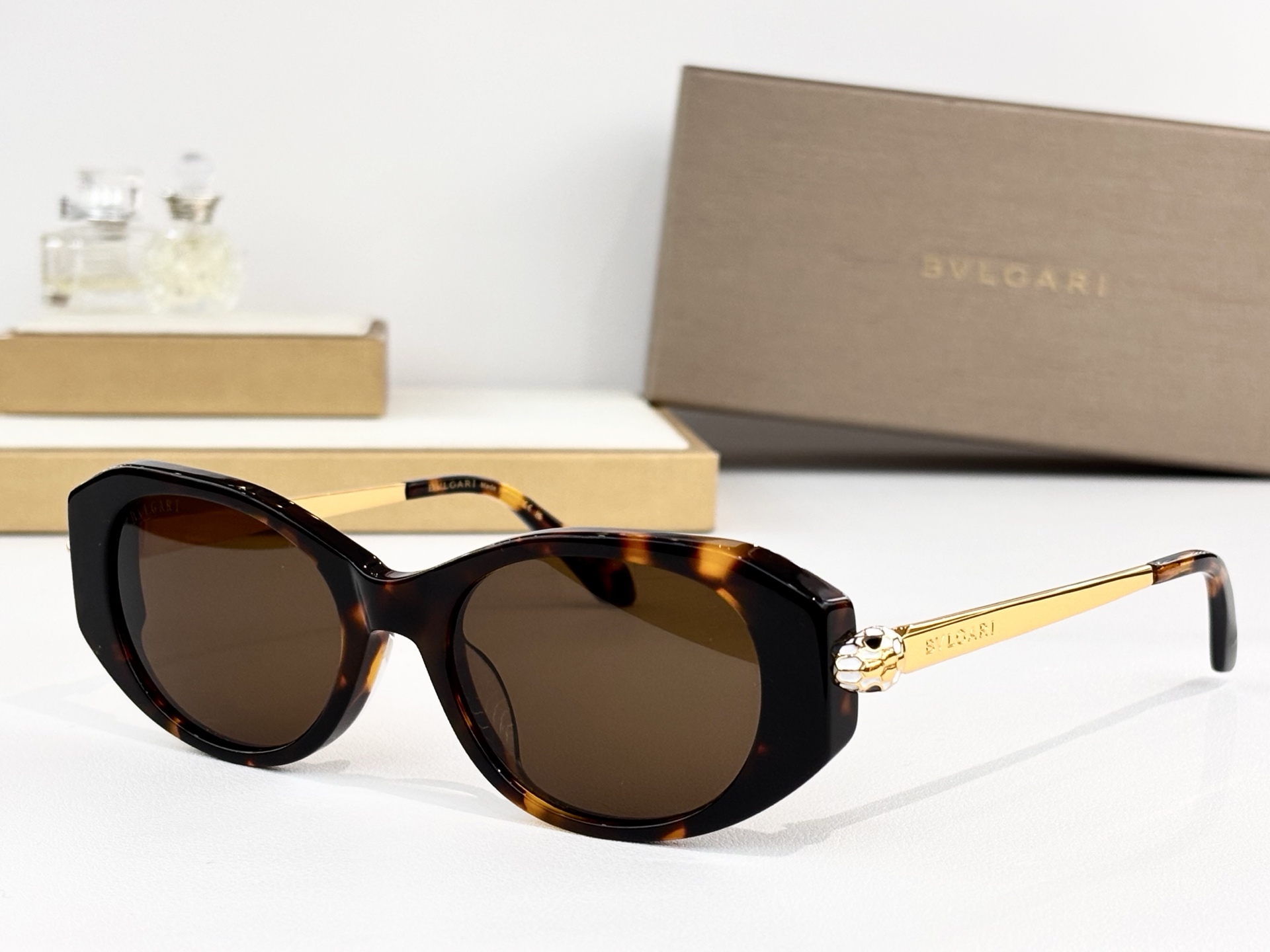 BVLGARIMOD：BV40077ISize：53口17-145