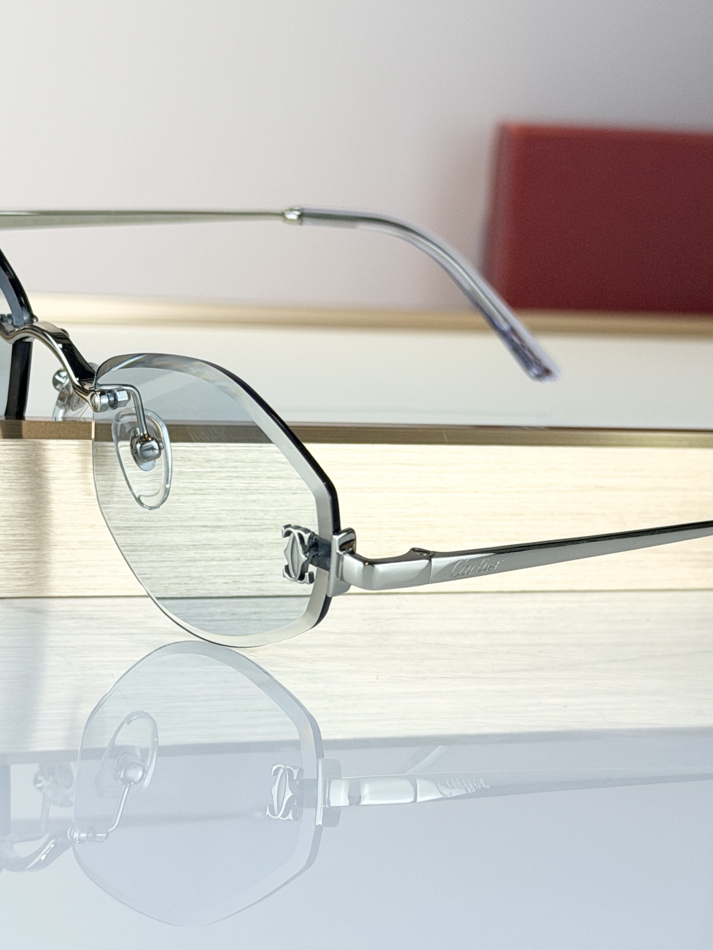 CartierMOD：CT 0678SSize：52口20-140