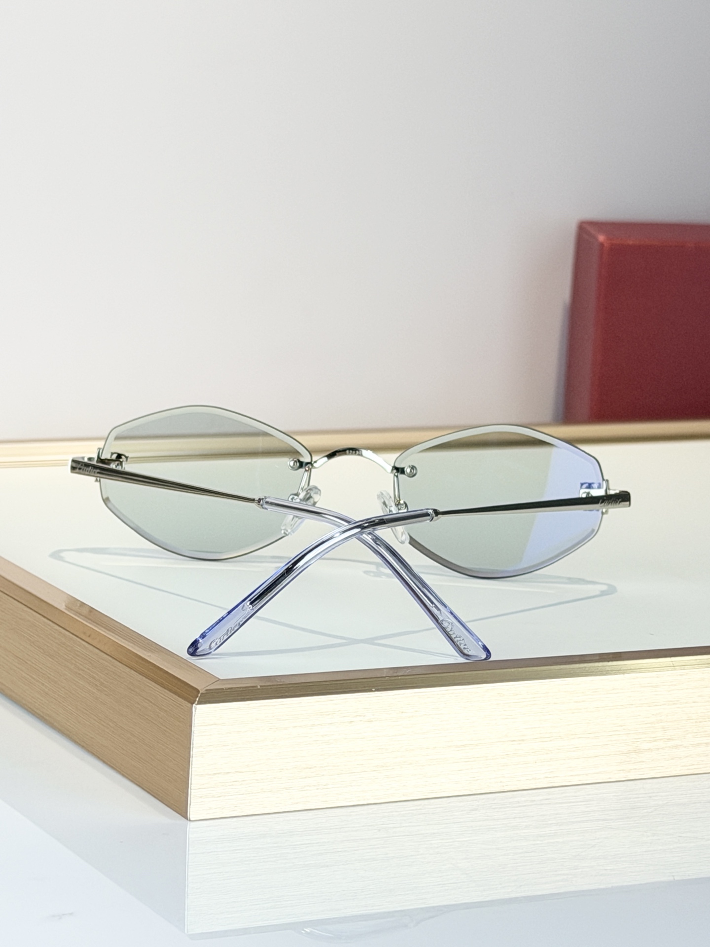 CartierMOD：CT 0678SSize：52口20-140