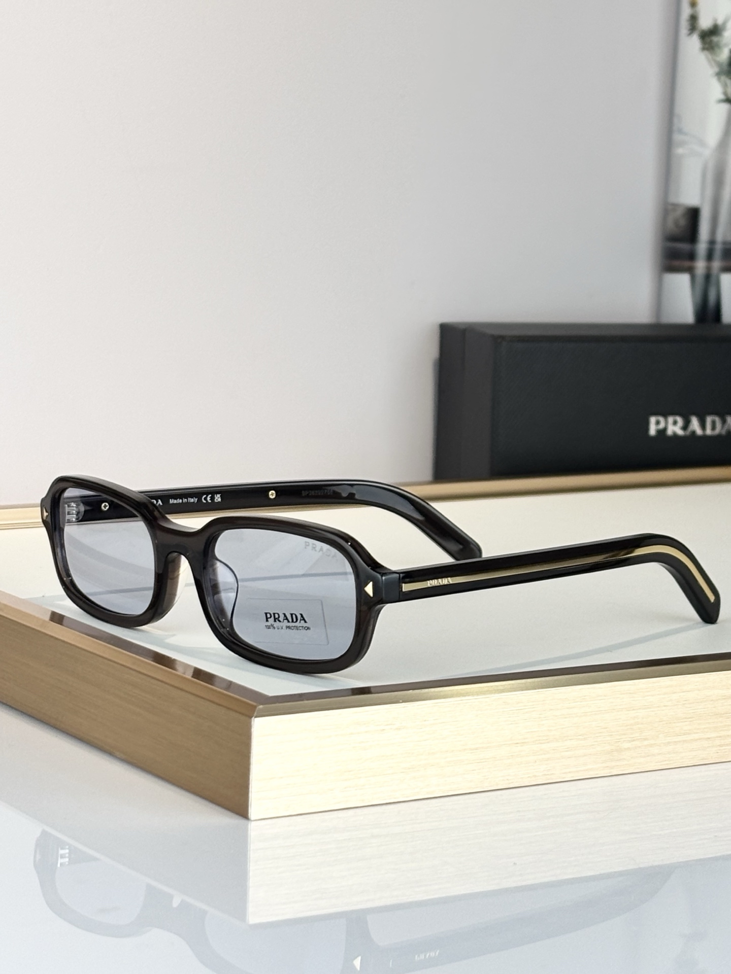 PRADAMOD:PR D06SSize:52口21 145