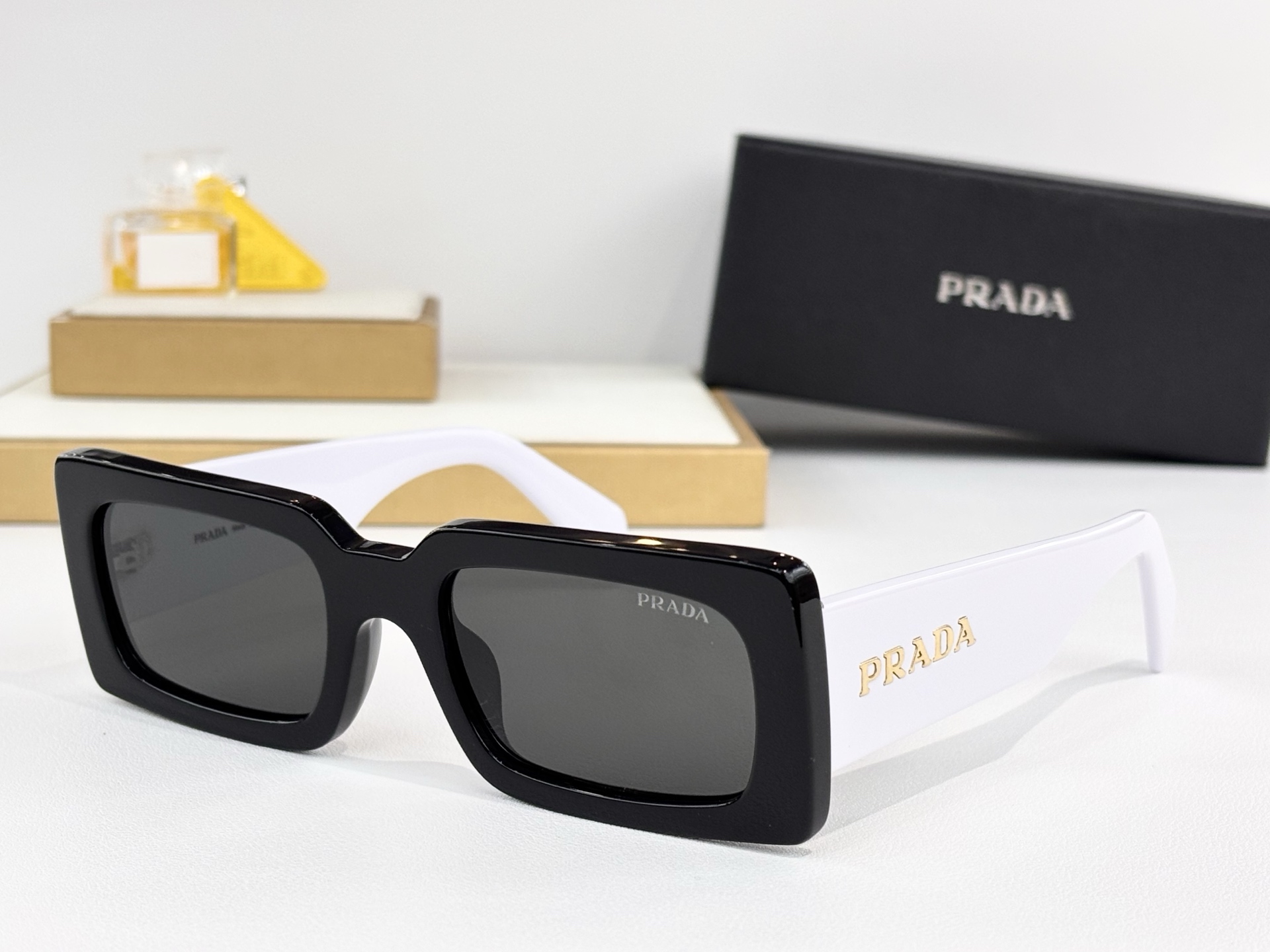 PRADAMOD：SPR A07SSize：52口20-145