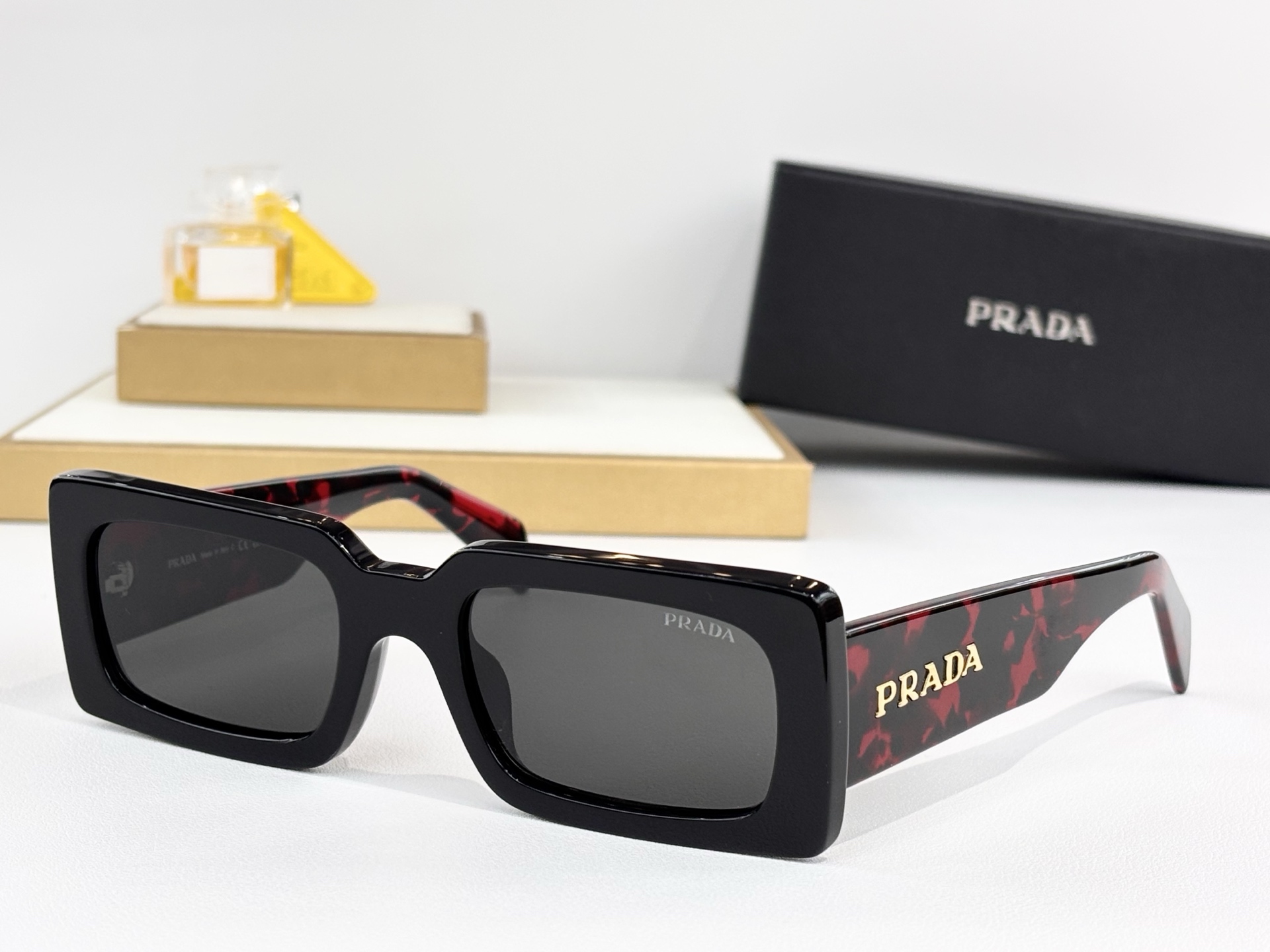 PRADAMOD：SPR A07SSize：52口20-145