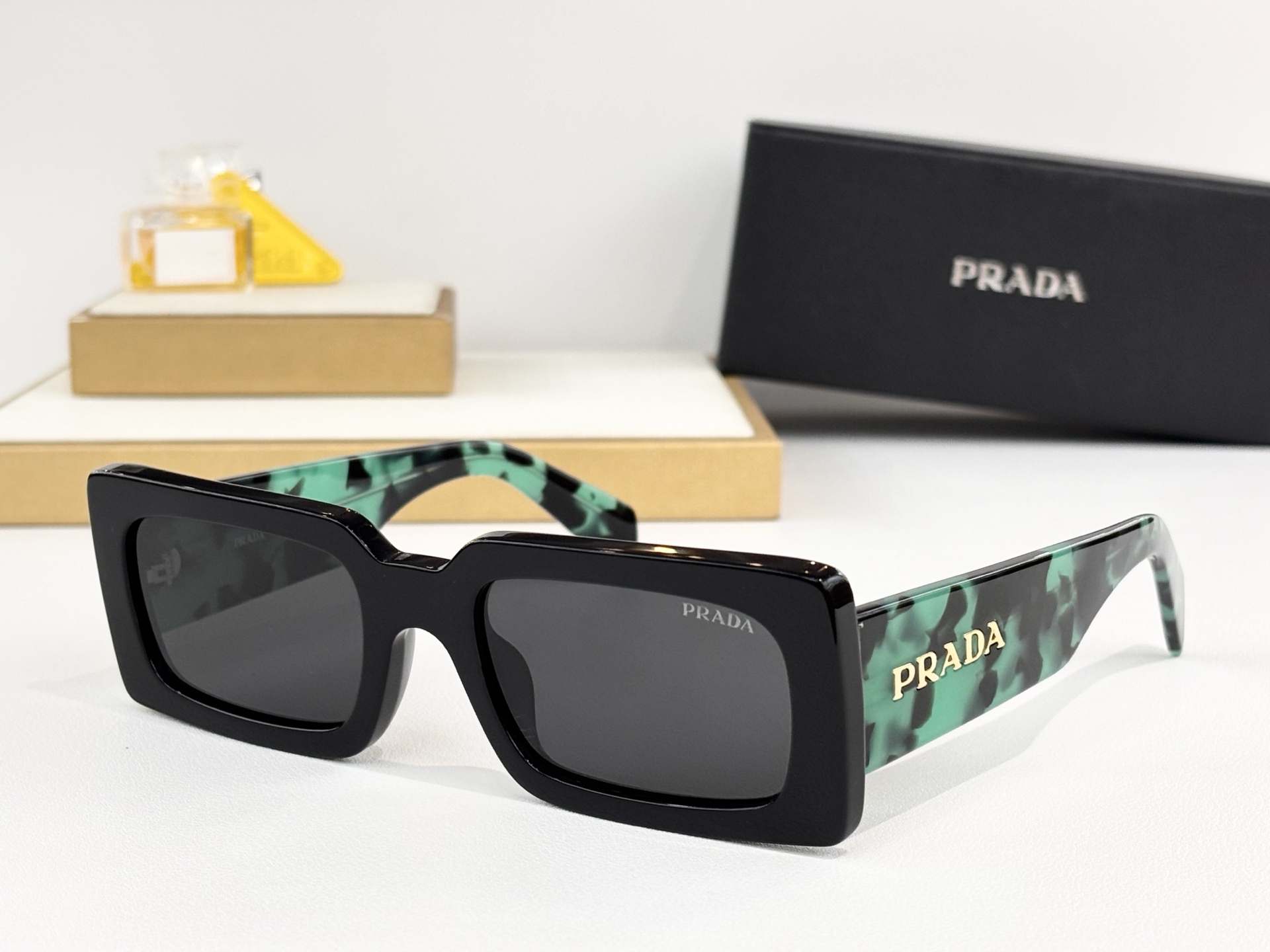 PRADAMOD：SPR A07SSize：52口20-145