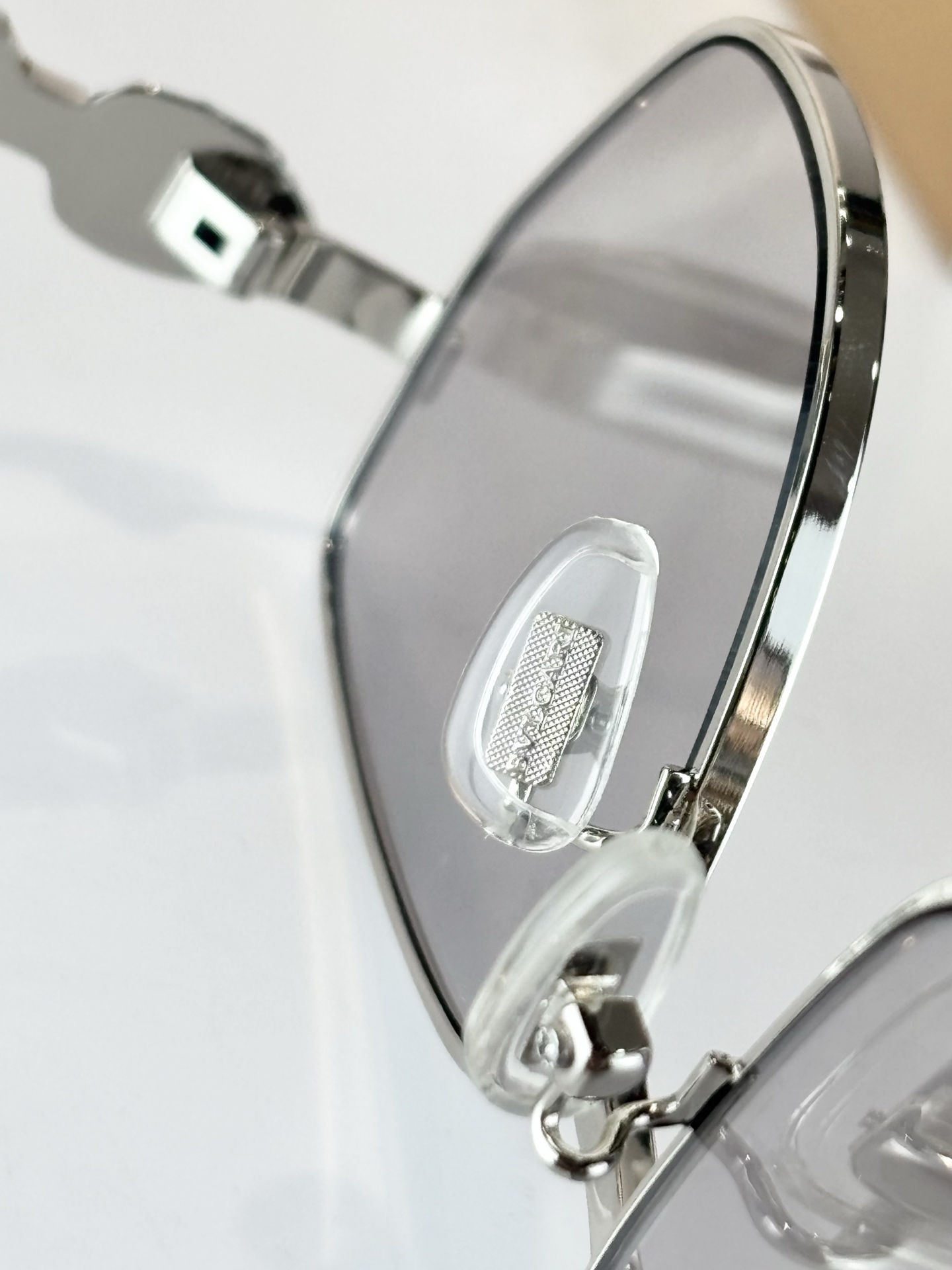 BVLGAR*MODEL：BV 1809LUSIZE：56口17-145