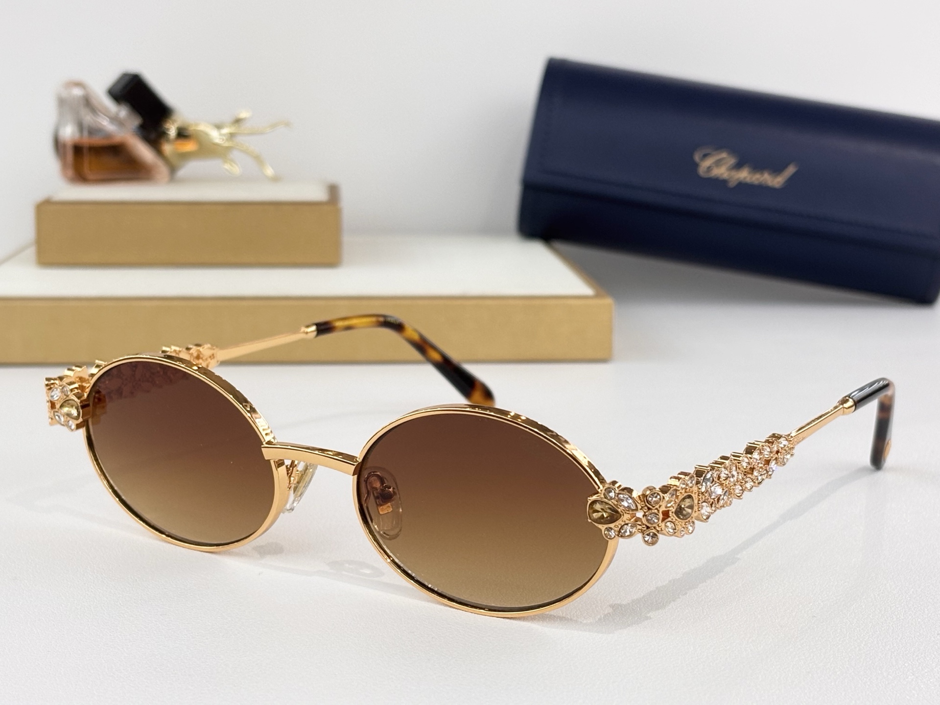 CHOPARDMOD：SCHG986Size：54口19-142