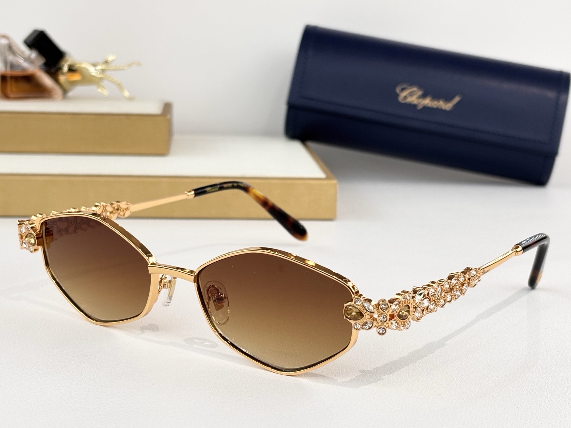 CHOPARDMOD：SCHG987Size：55口17-142