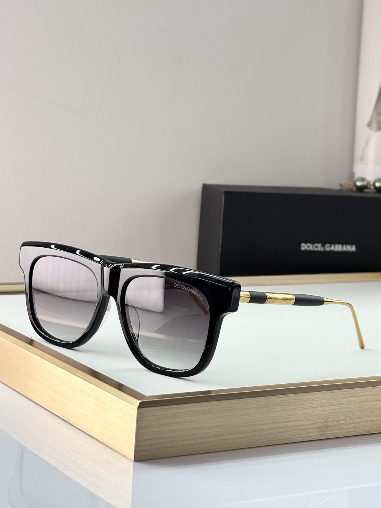 DOLCE&GABBANAMod：DG4522SSize：56口17-147