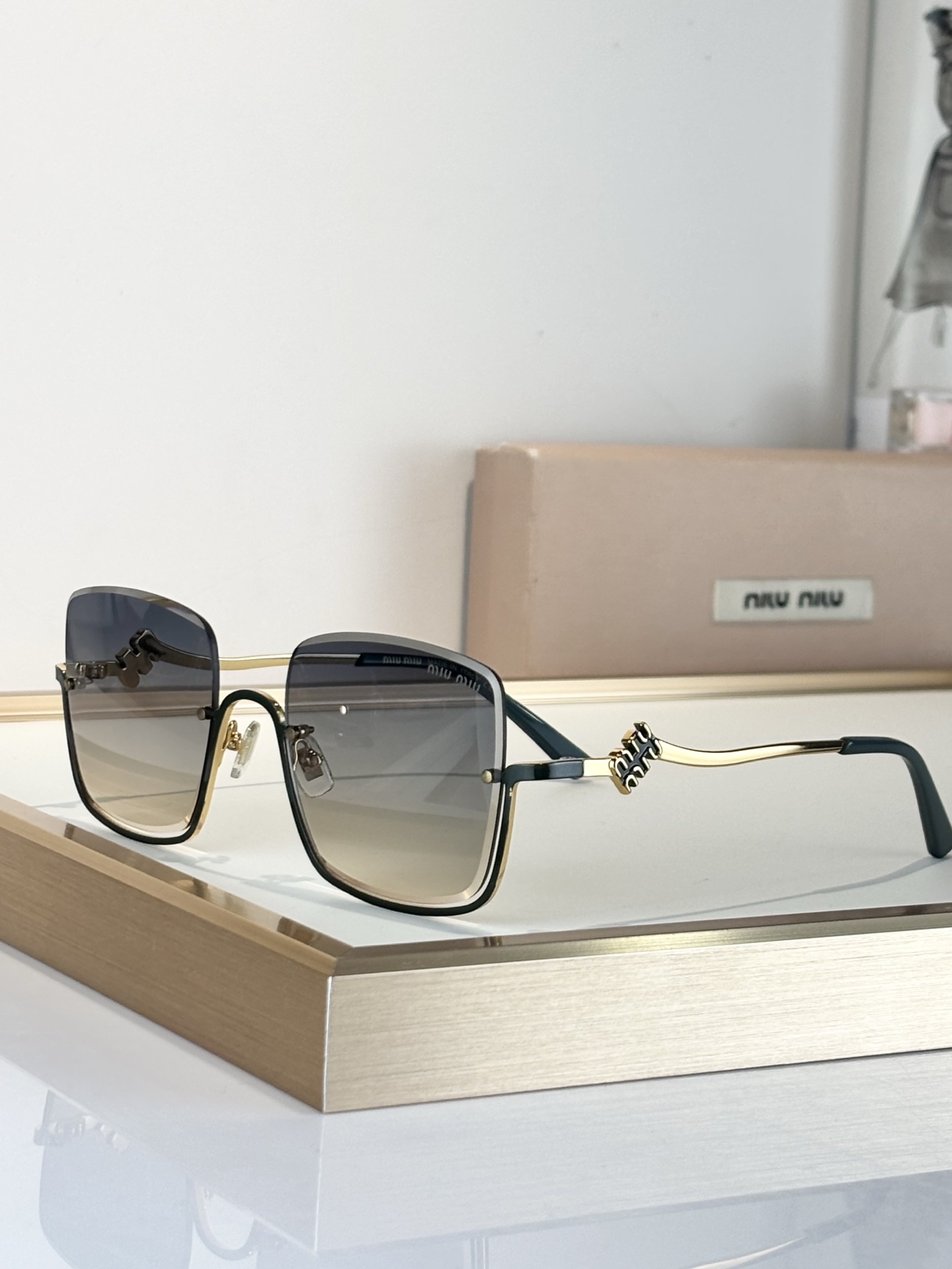 MIUMIUMOD：SMU72WSize：54口21-142