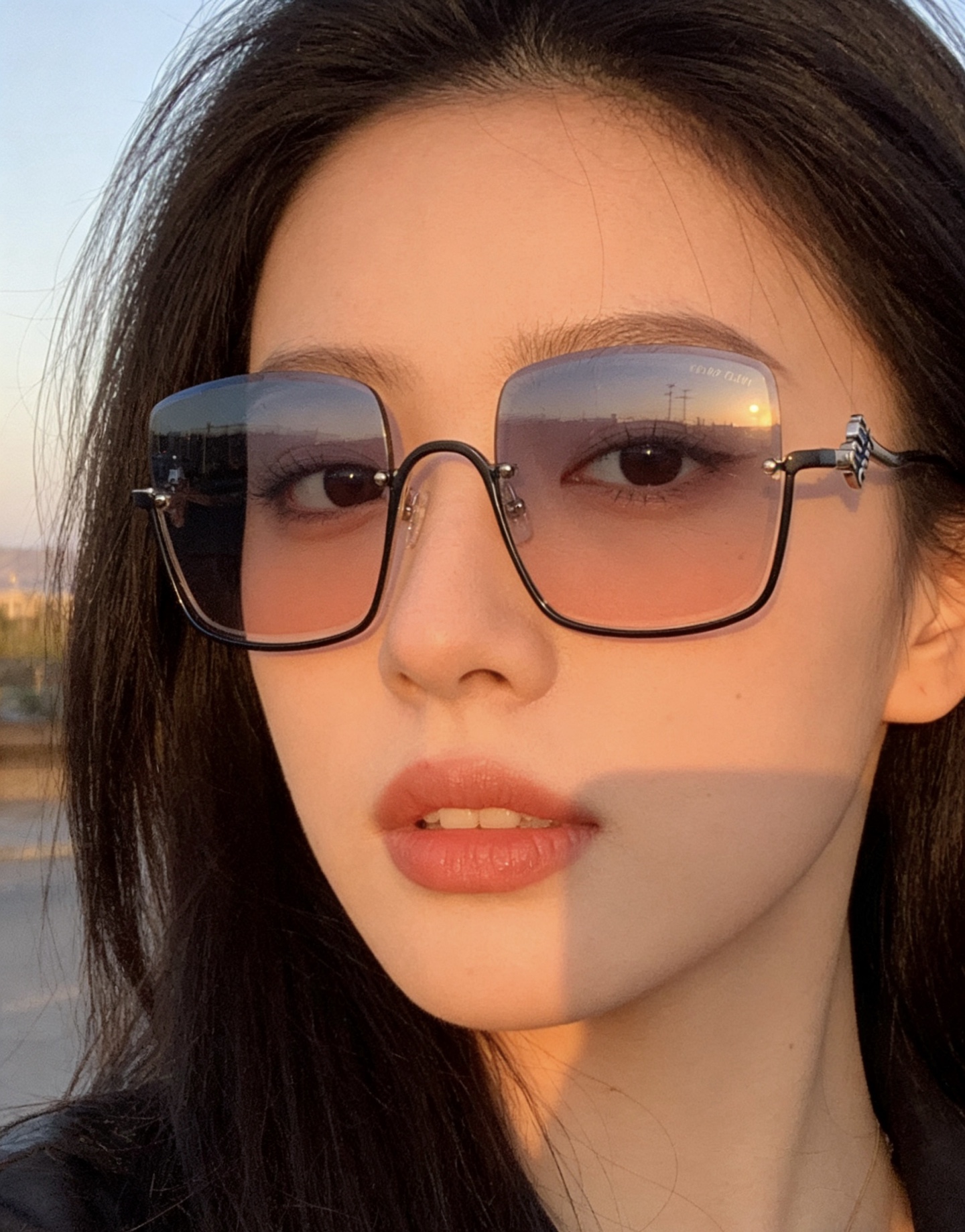 MIUMIUMOD：SMU72WSize：54口21-142