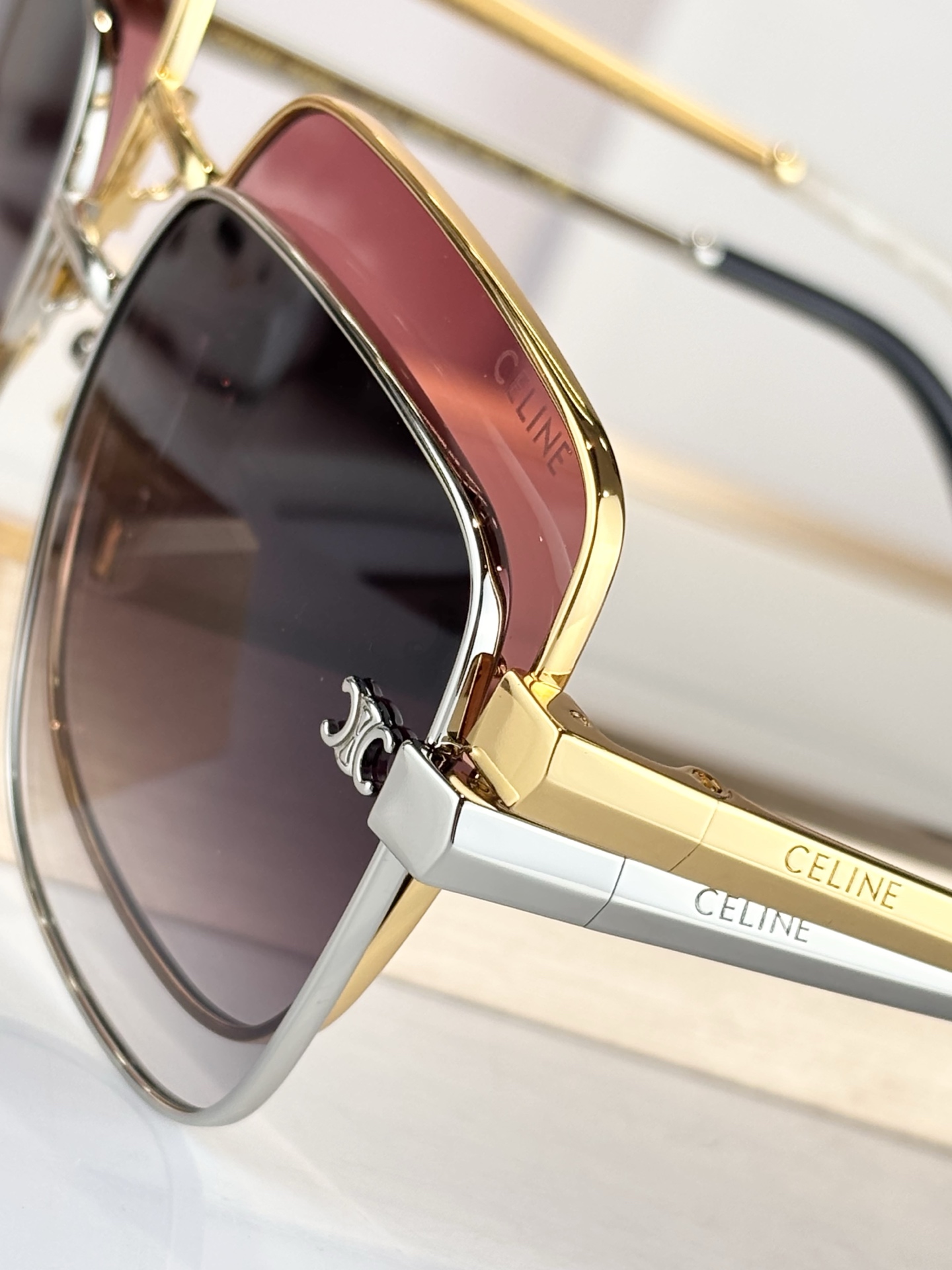 CELINEMOD：CL42130USize：59口18-145