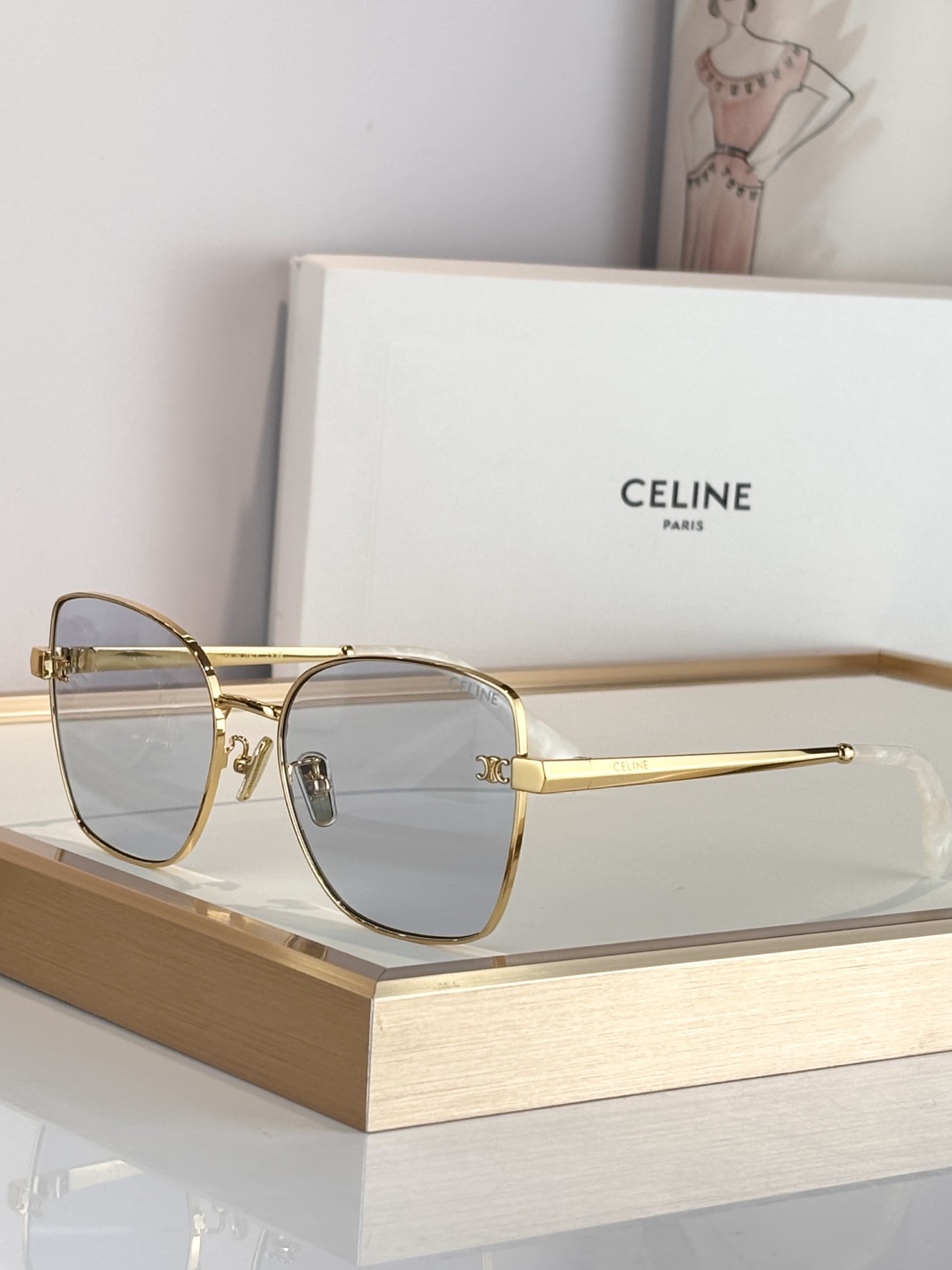 CELINEMOD：CL42129USize：59口18-145