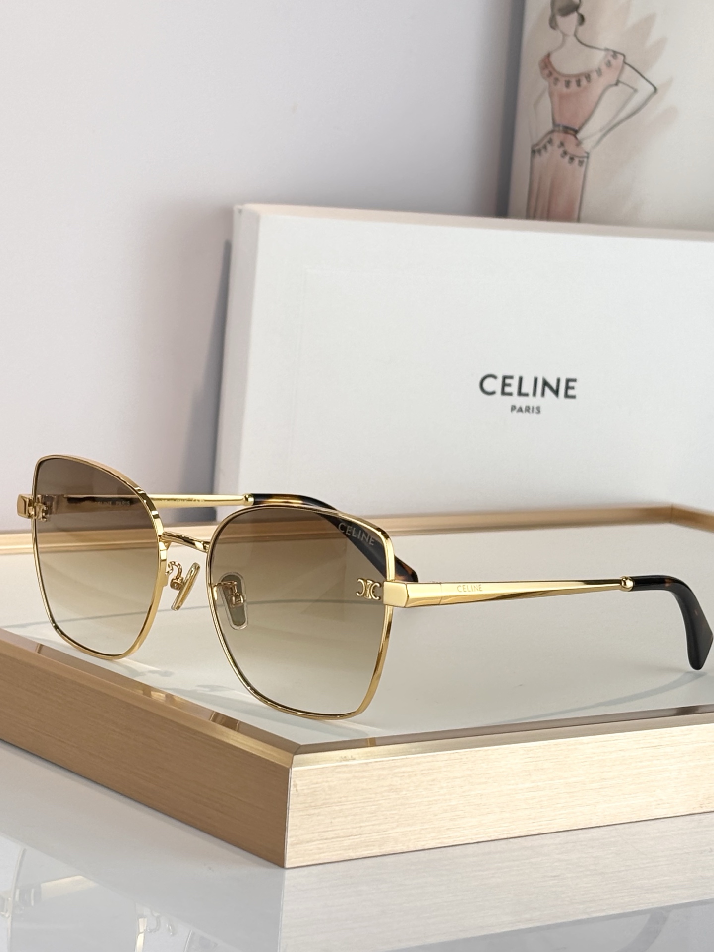 CELINEMOD：CL42129USize：59口18-145