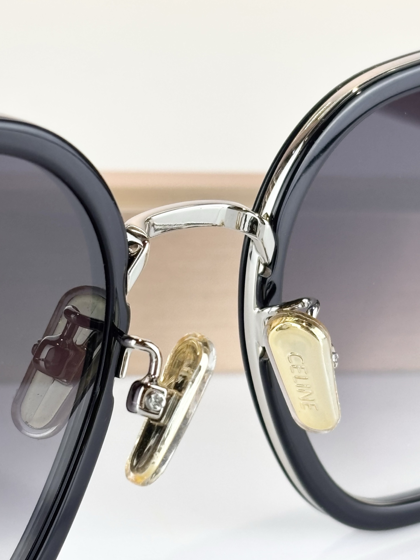 CELINEMOD：CL42128USize：55口22-145