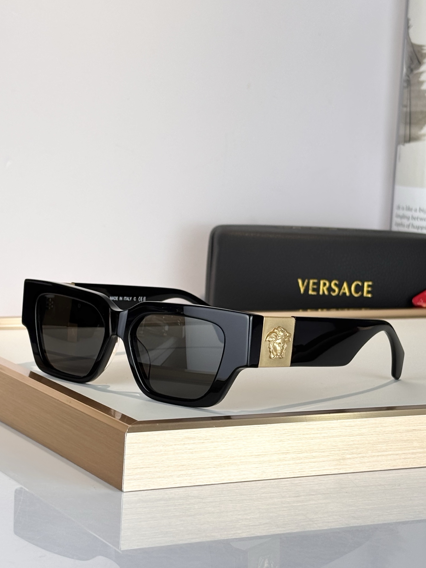 VERSAC*MODEL：MOD 4497SIZE：53口15-140