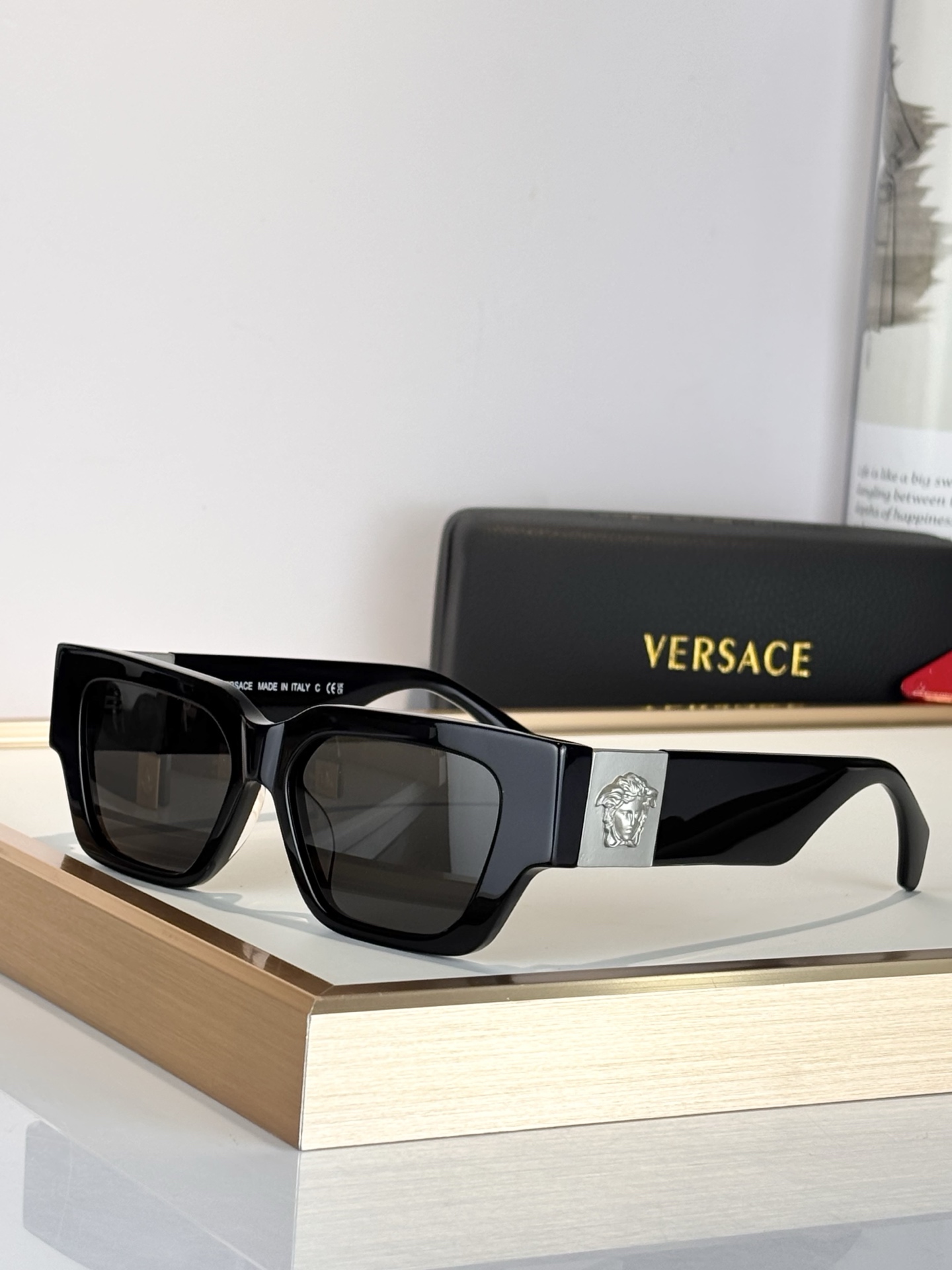 VERSAC*MODEL：MOD 4497SIZE：53口15-140