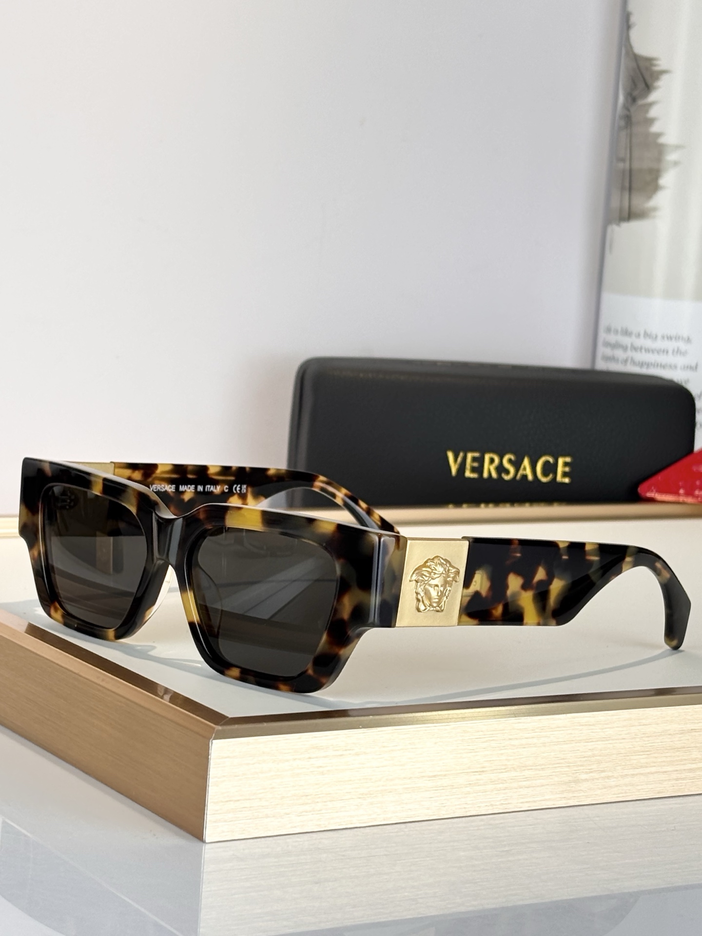 VERSAC*MODEL：MOD 4497SIZE：53口15-140