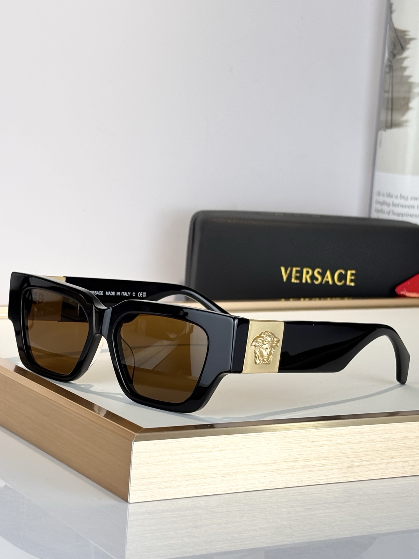 VERSAC*MODEL：MOD 4497SIZE：53口15-140